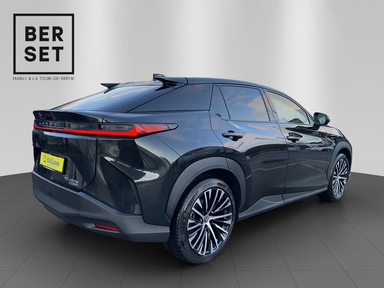 LEXUS RZ 450e Comfort-showroom-element-2