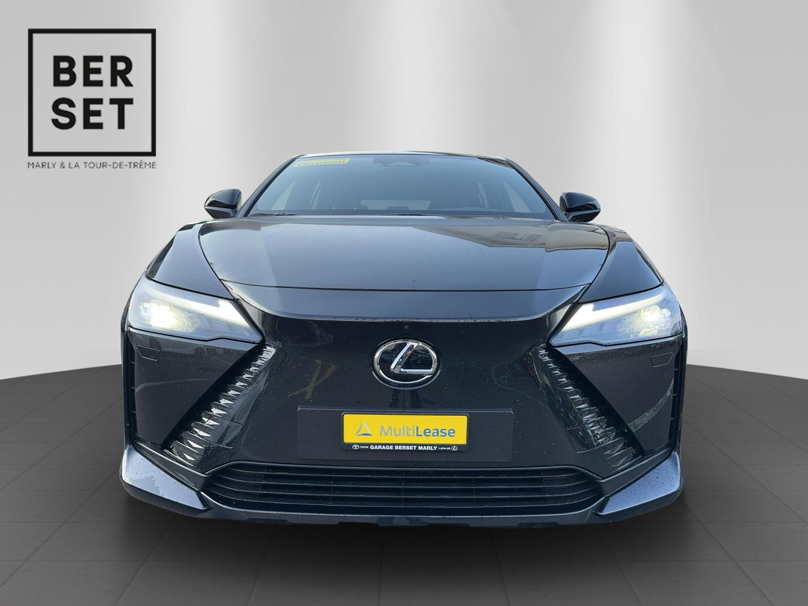 LEXUS RZ 450e Comfort-showroom-element-1