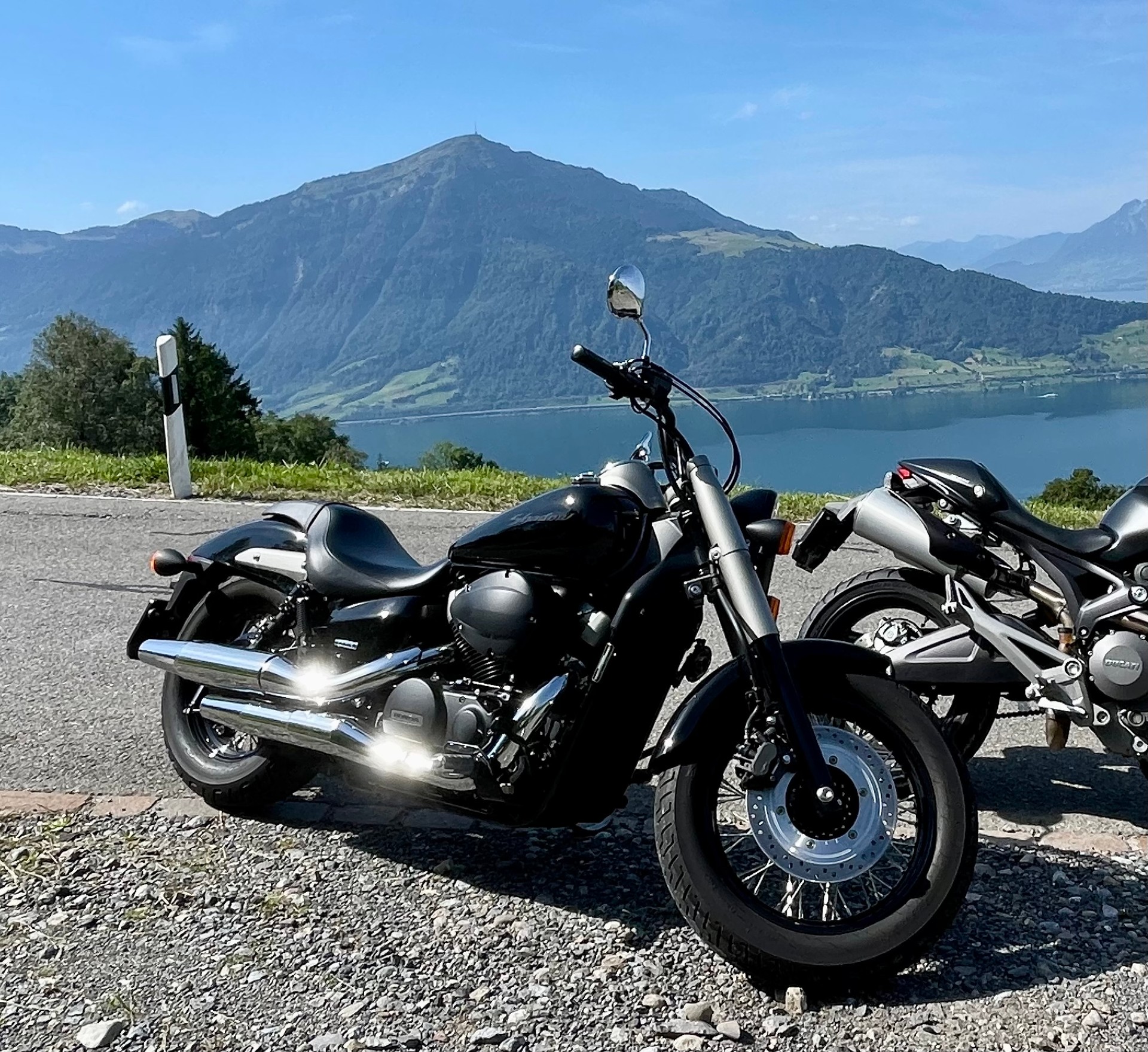 HONDA VT 750 C2B Shadow Black Spirit-image-2