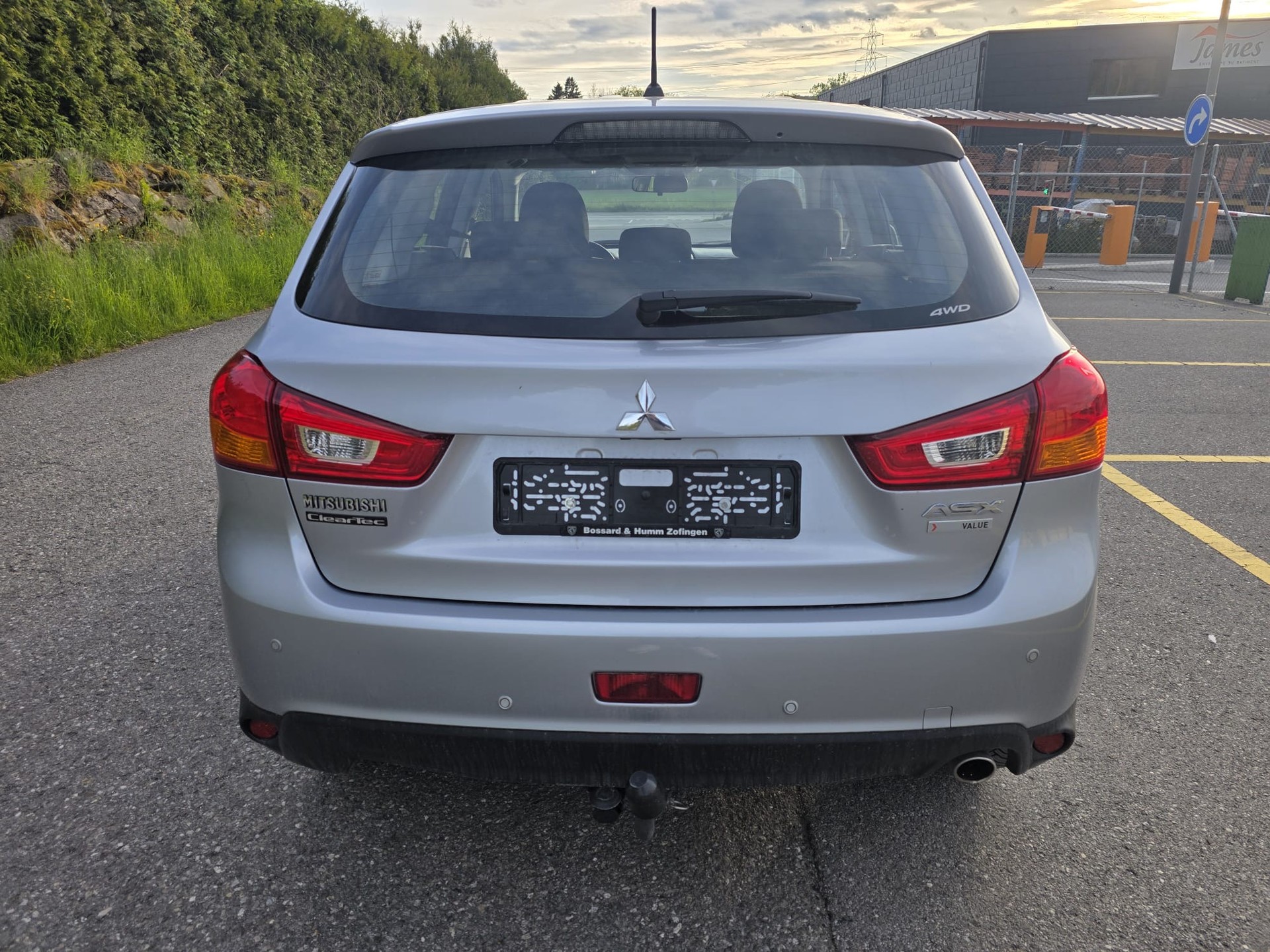 MITSUBISHI ASX 1.6 DID Value 4WD-image-5