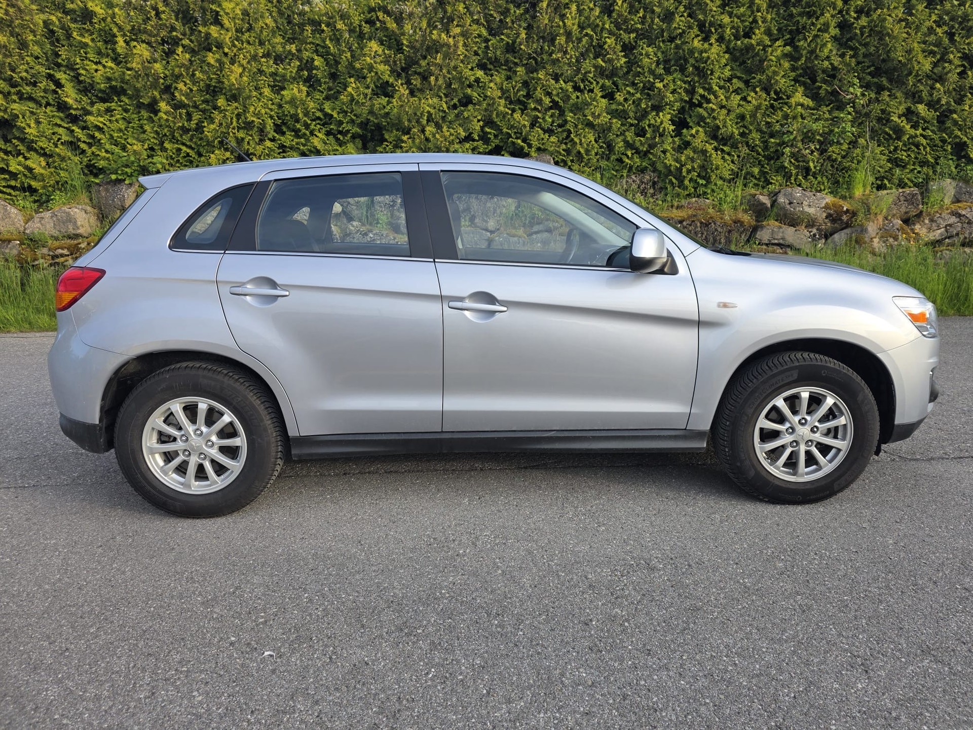 MITSUBISHI ASX 1.6 DID Value 4WD-image-7