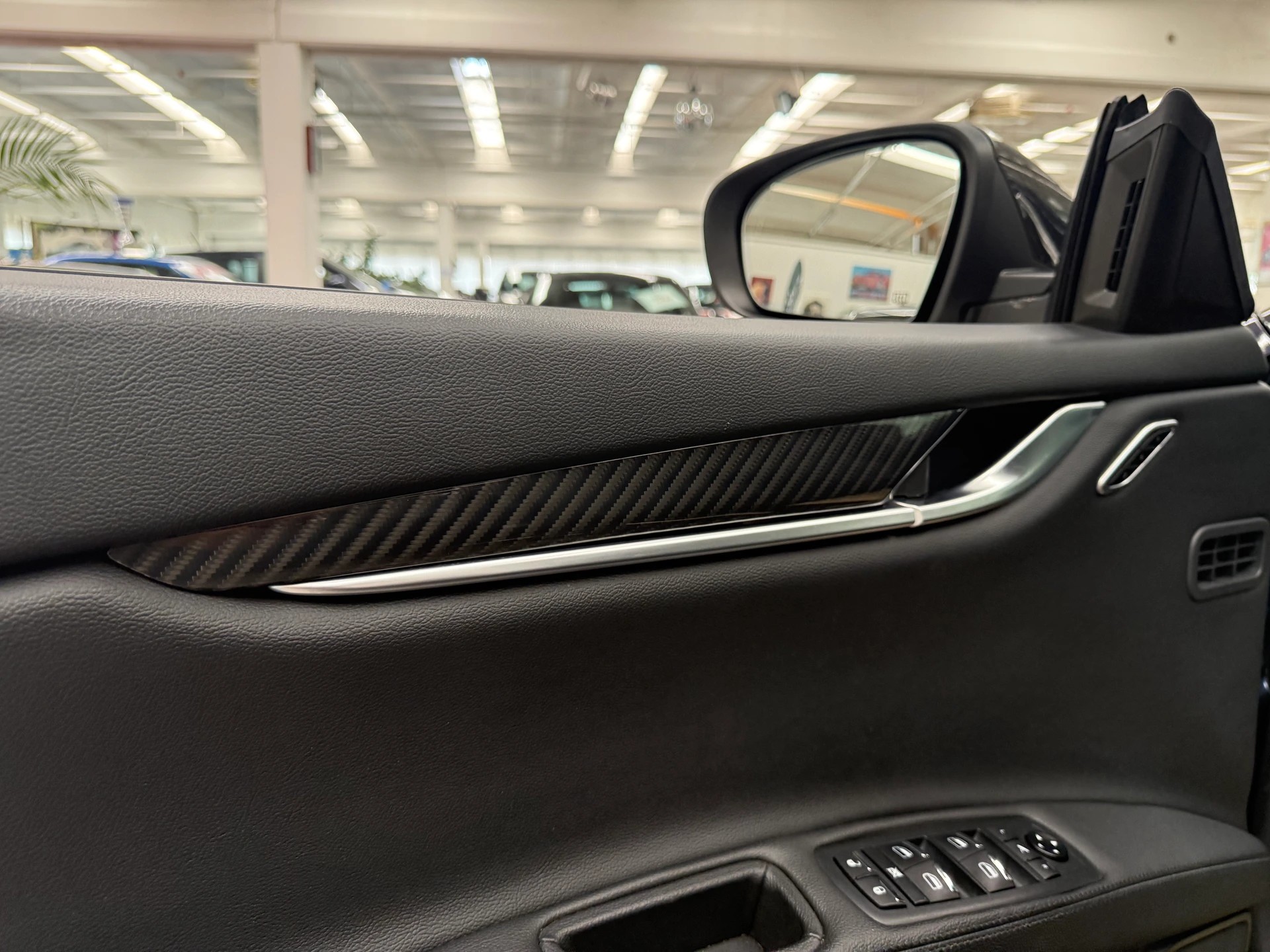 MASERATI Ghibli S Q4 3.0 GranSport Automatica-image-11