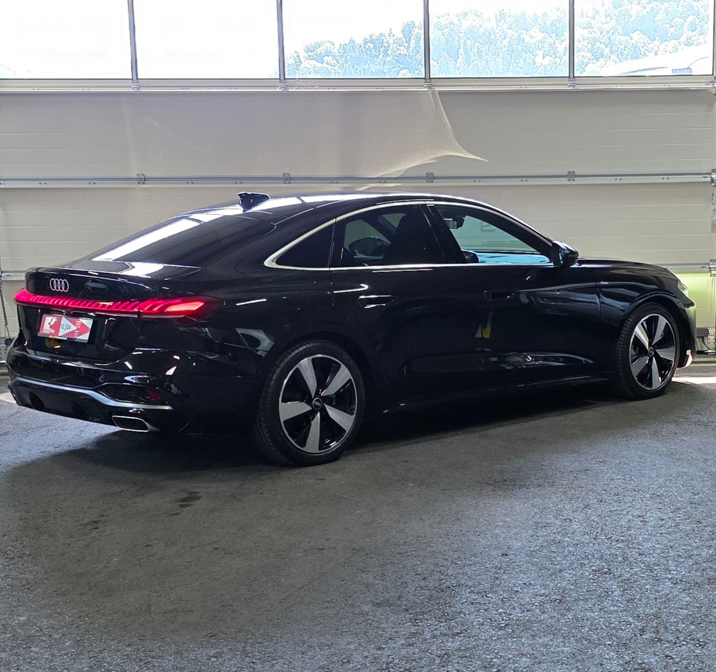 AUDI A5 Limousine TFSI S tronic S Line *Spurhalteassistent/Abstandsregler*Ambientelicht*CarPlay/AndroidAuto*Rückfahrkamera*-image-4