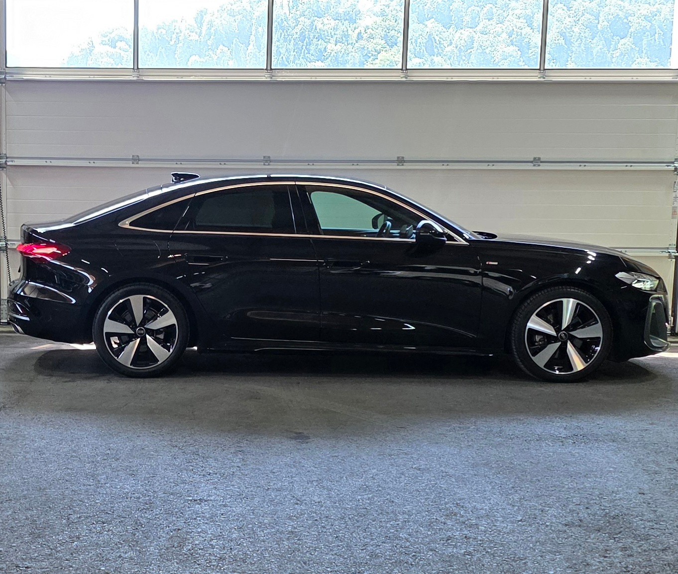 AUDI A5 Limousine TFSI S tronic S Line *Spurhalteassistent/Abstandsregler*Ambientelicht*CarPlay/AndroidAuto*Rückfahrkamera*-image-5