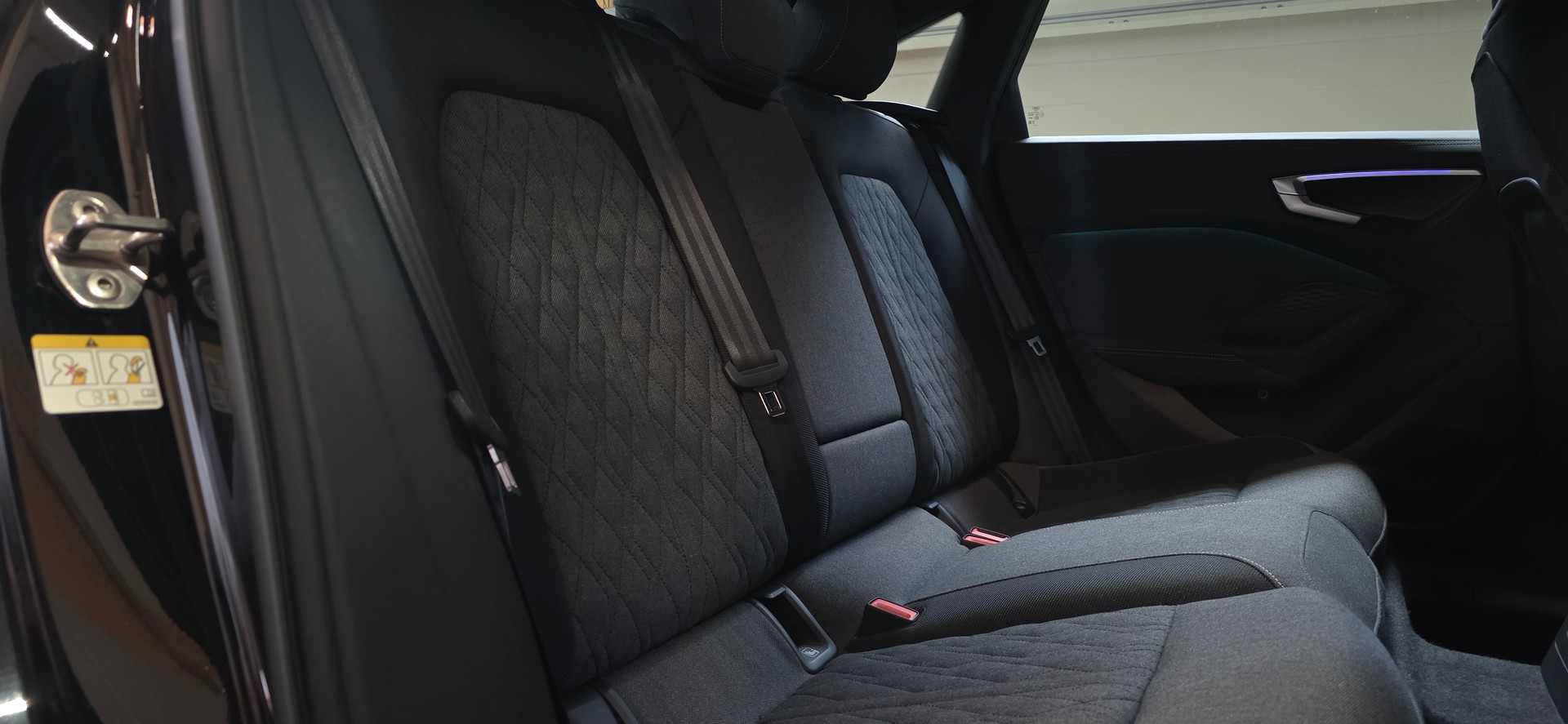 AUDI A5 Limousine TFSI S tronic S Line *Spurhalteassistent/Abstandsregler*Ambientelicht*CarPlay/AndroidAuto*Rückfahrkamera*-image-29