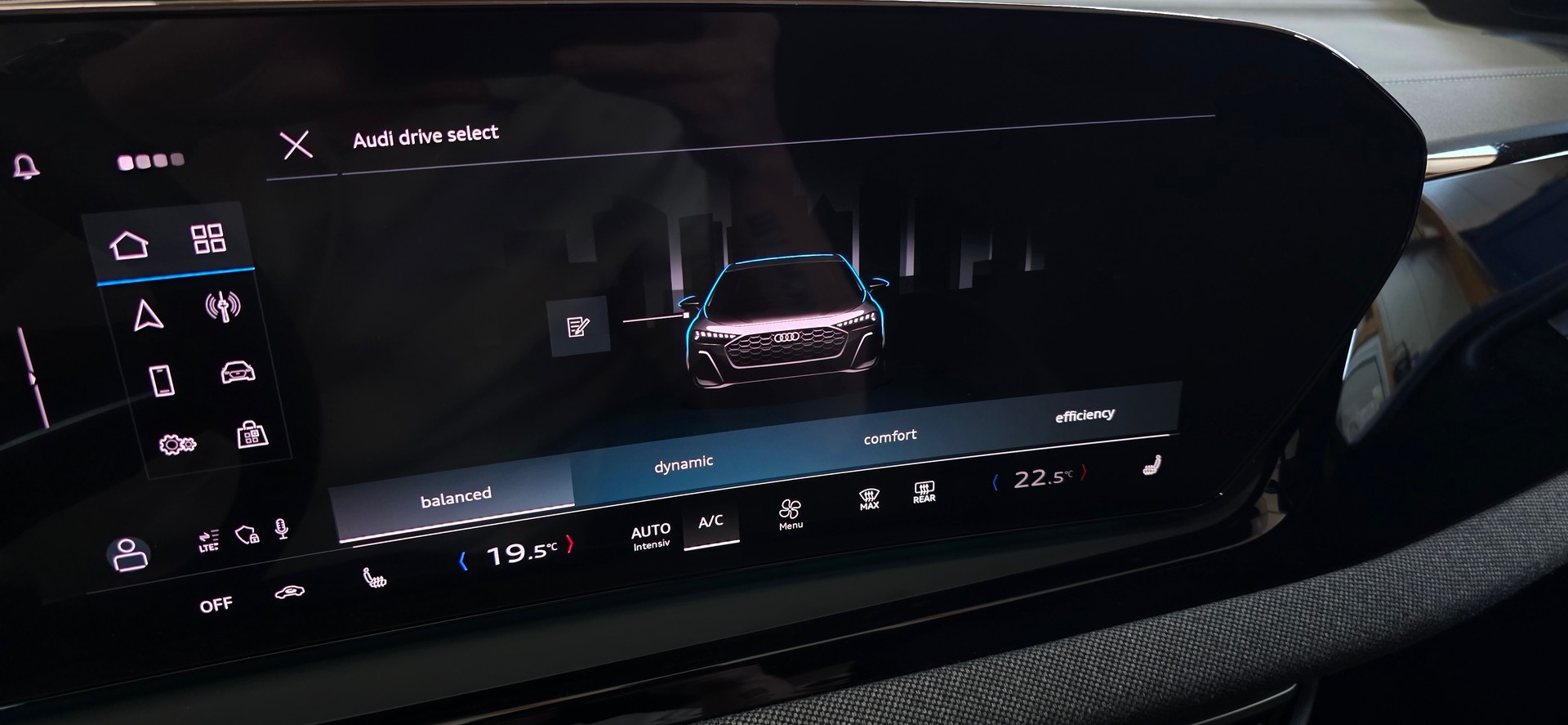 AUDI A5 Limousine TFSI S tronic S Line *Spurhalteassistent/Abstandsregler*Ambientelicht*CarPlay/AndroidAuto*Rückfahrkamera*-image-21