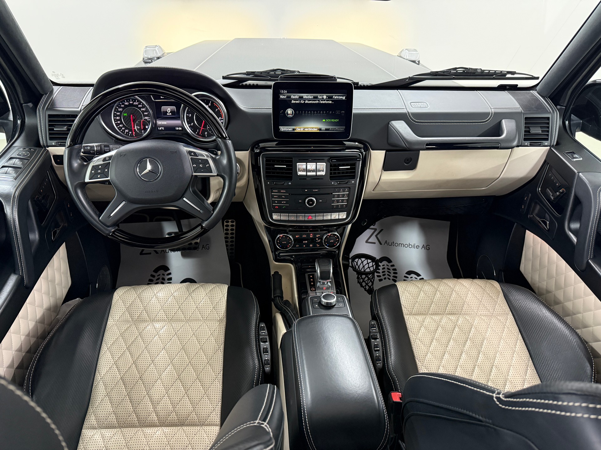 MERCEDES-BENZ G 63 AMG Exclusive Edition Obsidian Black Metallic Speedsh. Plus 7G-Tronic-image-10