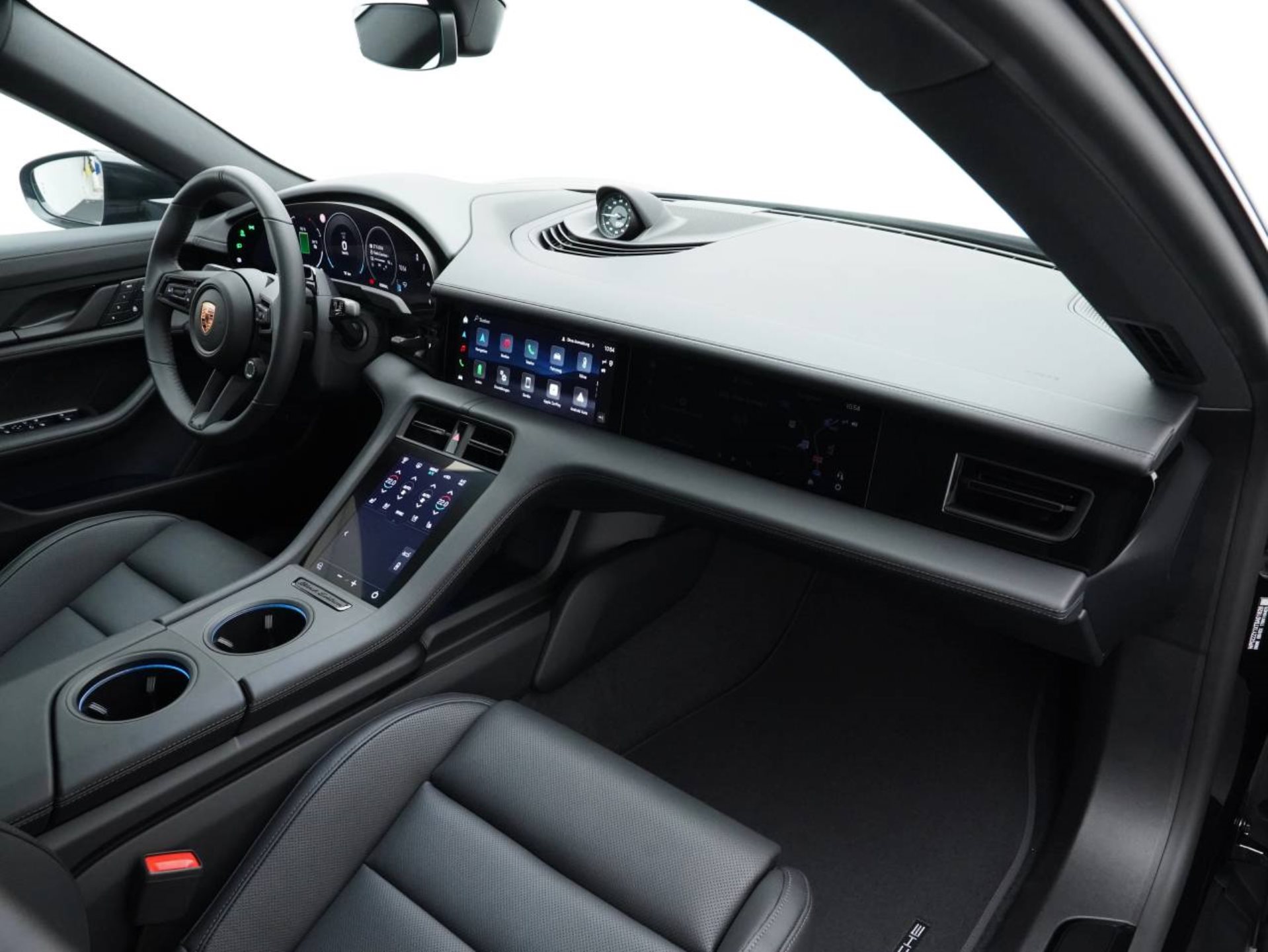 PORSCHE Taycan 4 Black Edition-image-24