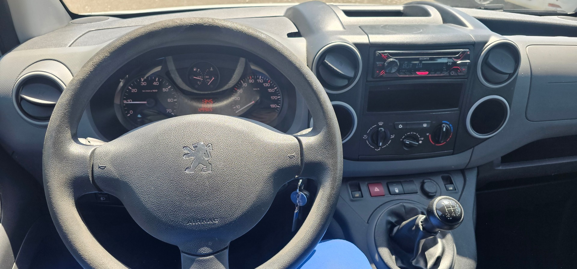 PEUGEOT Partner 1.6 Urban-image-7