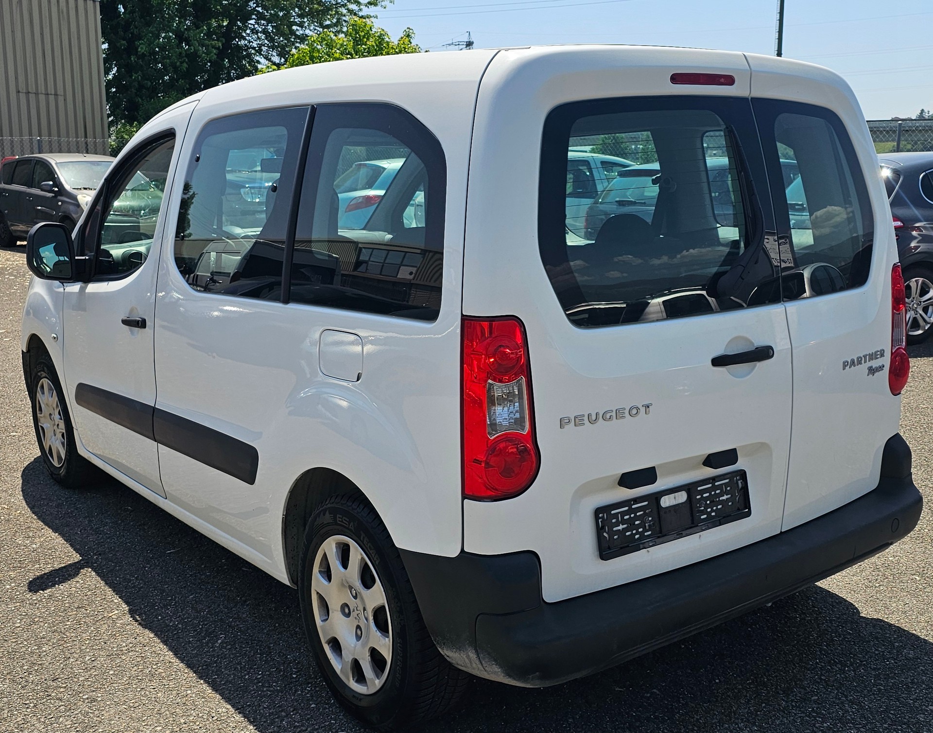 PEUGEOT Partner 1.6 Urban-image-3