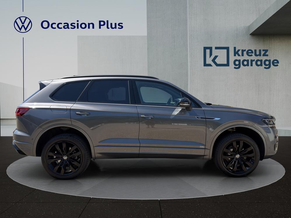 VW Touareg 3.0 TDI R Line Tiptronic-image-1