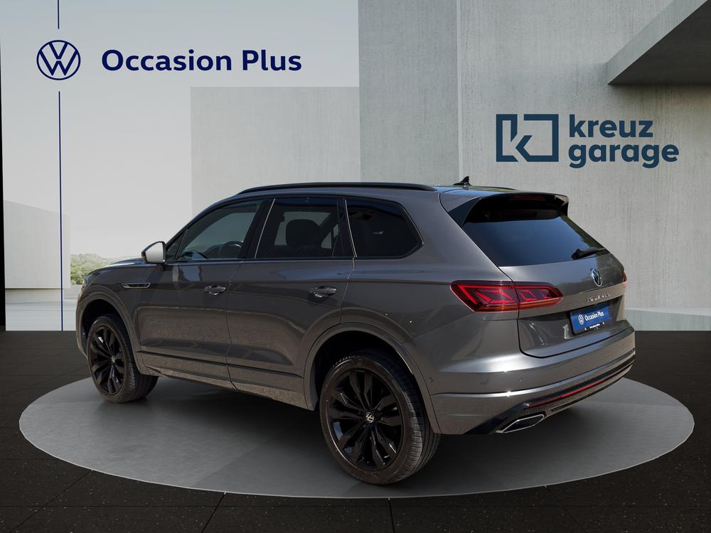 VW Touareg 3.0 TDI R Line Tiptronic-image-3