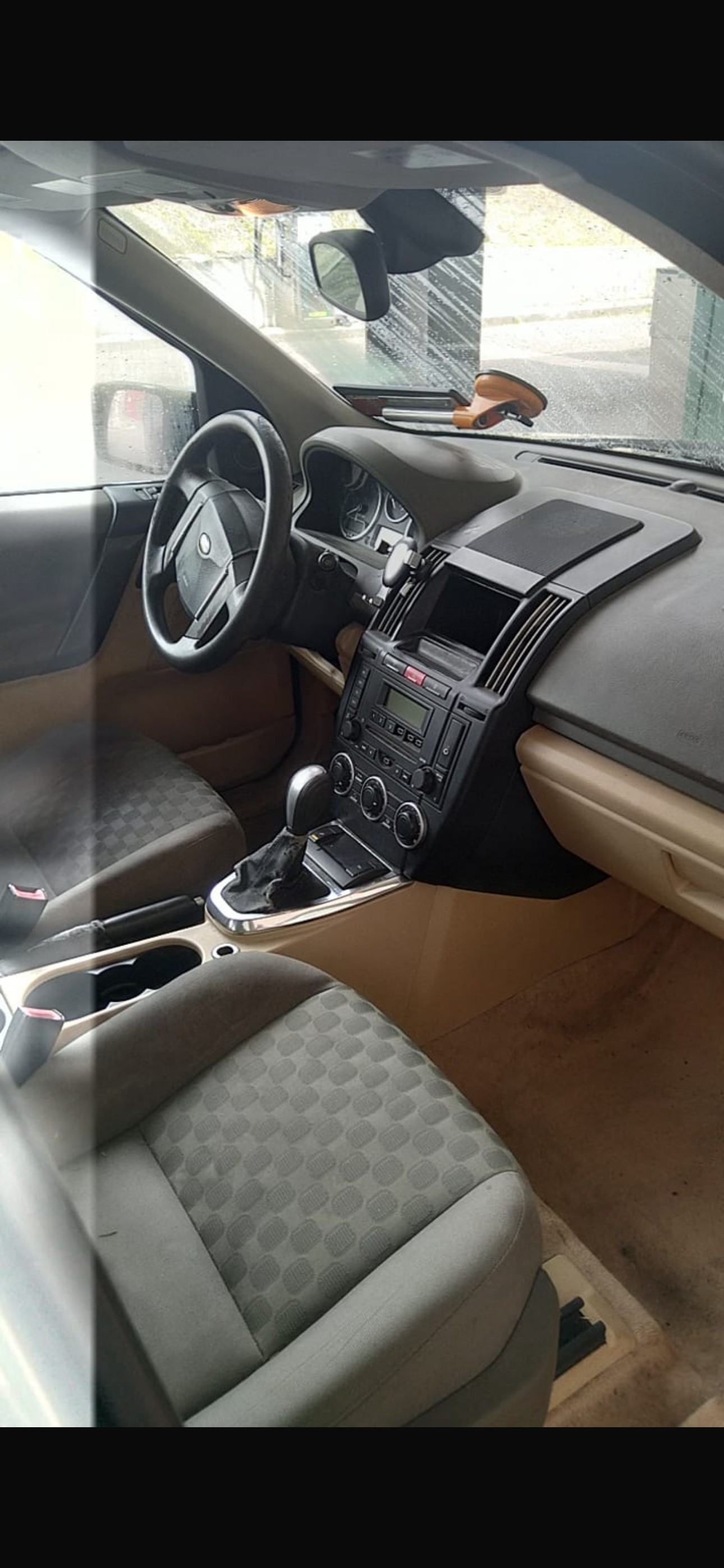 LAND ROVER Freelander 2.2 TD4 S Automatic-image-7