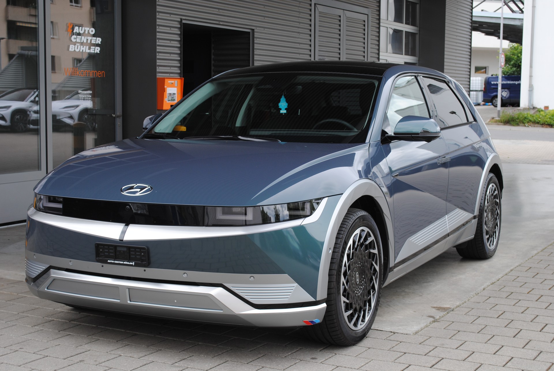 HYUNDAI Ioniq 5 77kWh Vertex 4WD-showroom-element-3