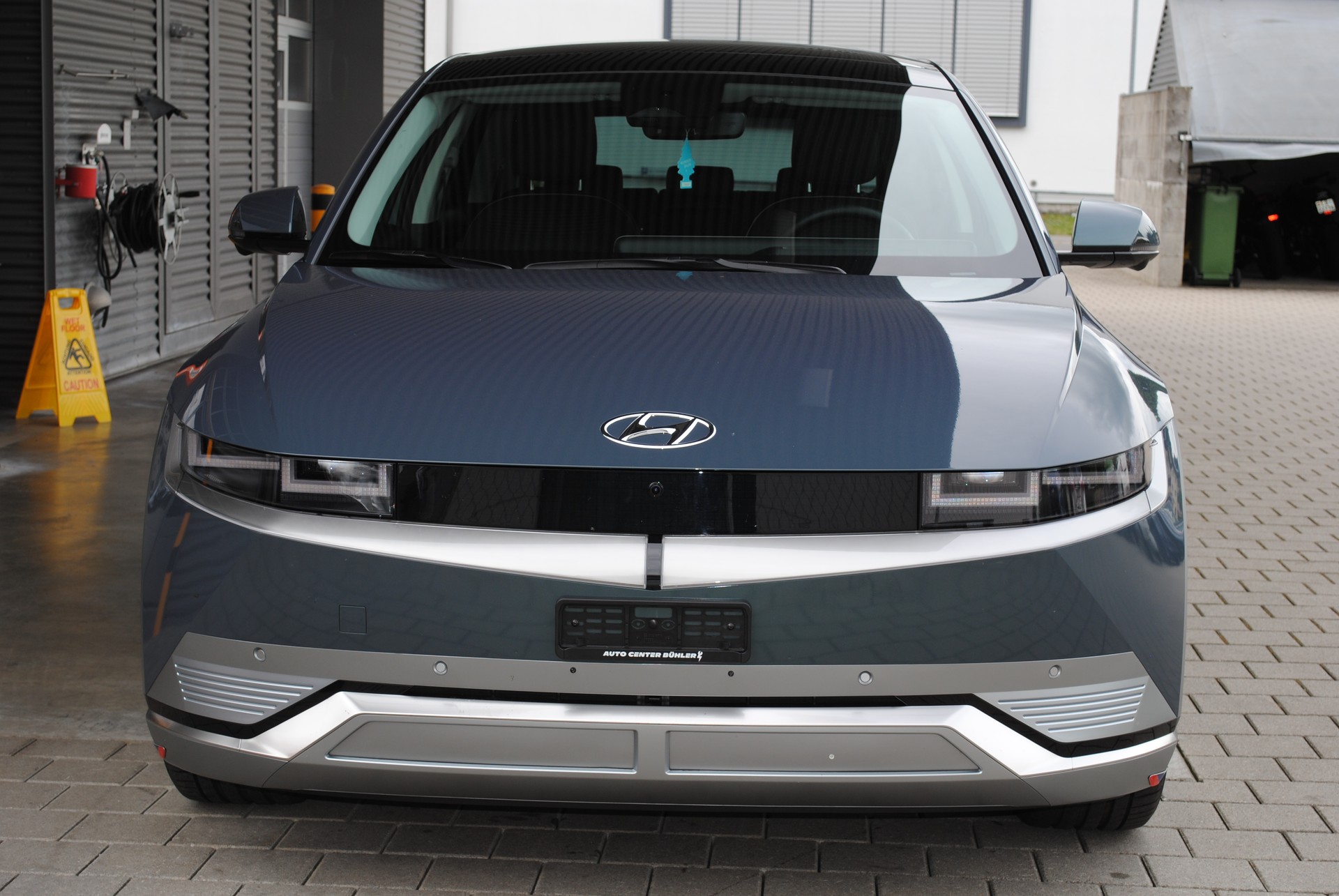 HYUNDAI Ioniq 5 77kWh Vertex 4WD-showroom-element-2