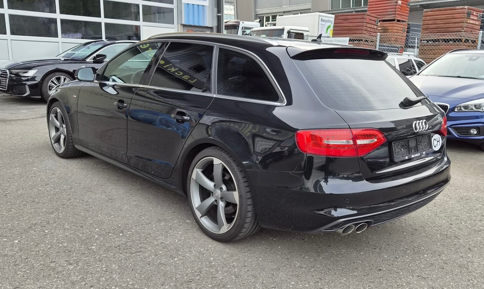 AUDI A4 Avant 2.0 TDI S-Line 4x4 *** Navigation *Teilleder * Klima * AHK 1600 kg. * ab MFK 03.06.2026 * 1 Jahr Garantie möglich ***-showroom-element-3