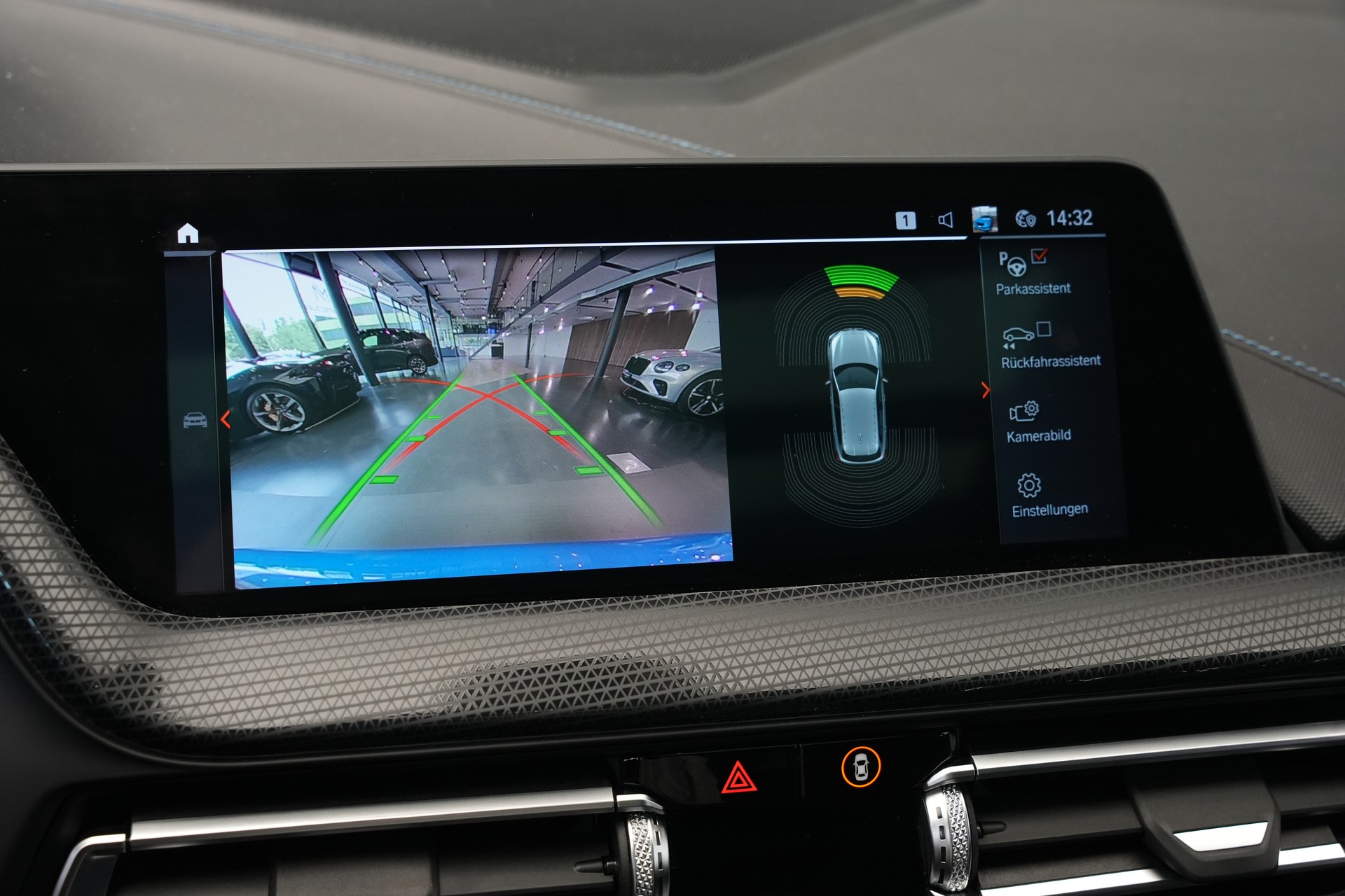 BMW M135i xDrive Steptronic-image-27