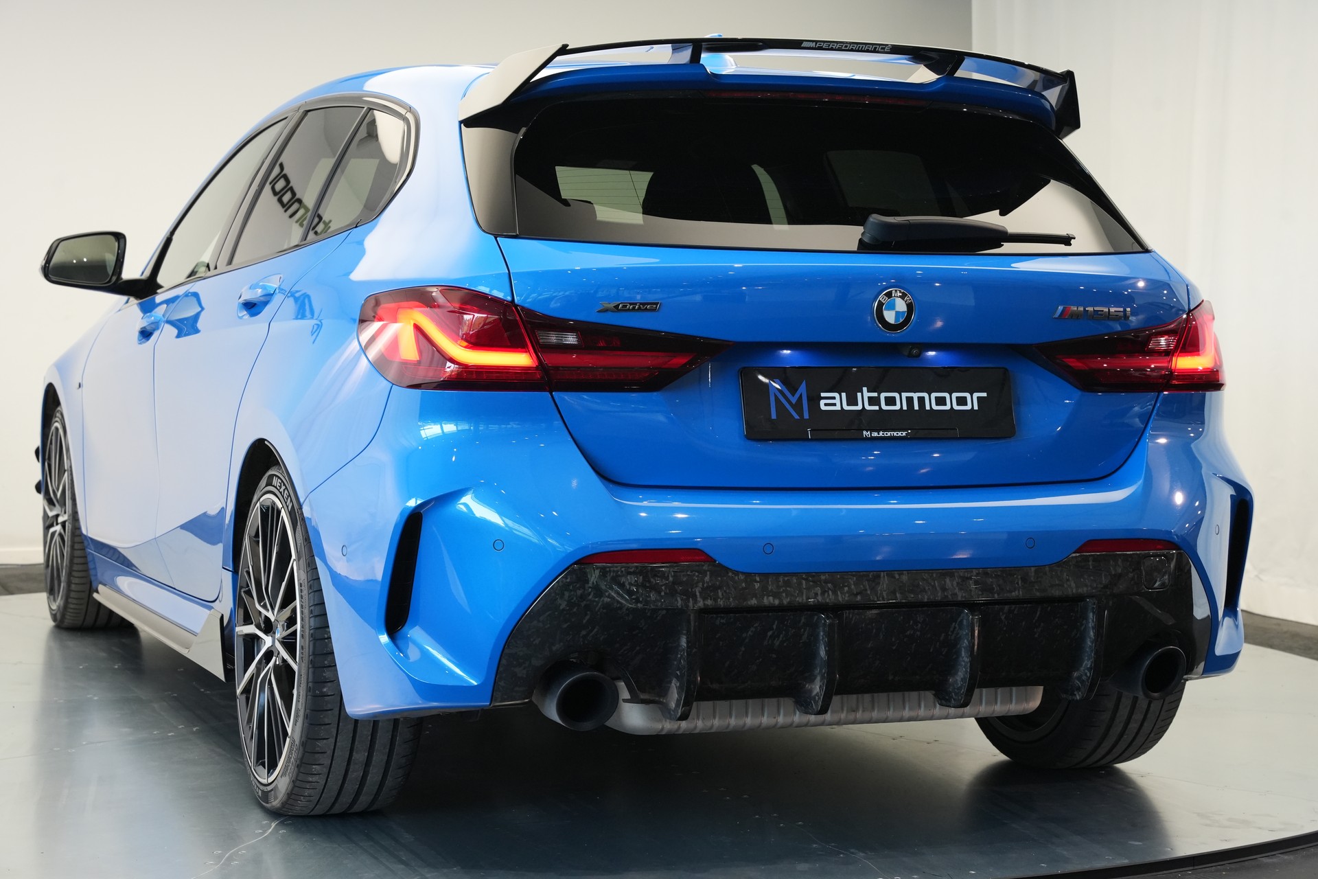 BMW M135i xDrive Steptronic-image-38