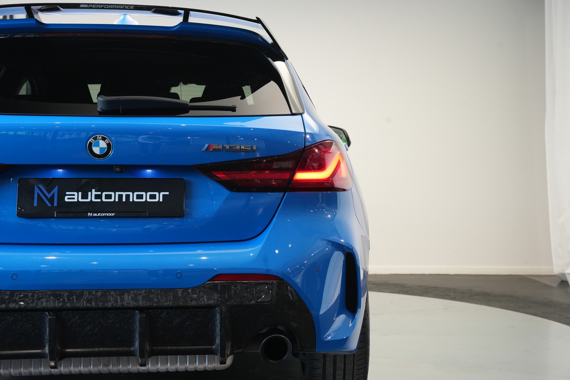 BMW M135i xDrive Steptronic-image-37