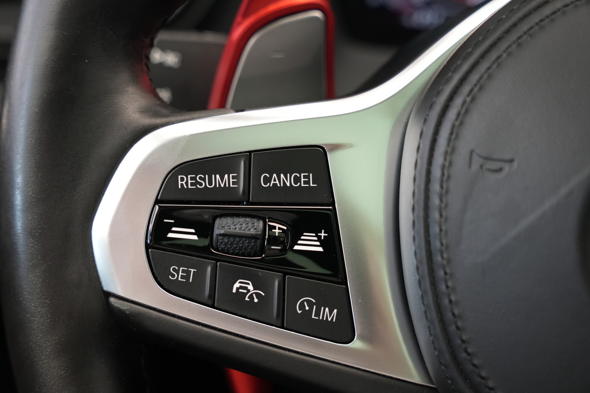 BMW M135i xDrive Steptronic-image-18