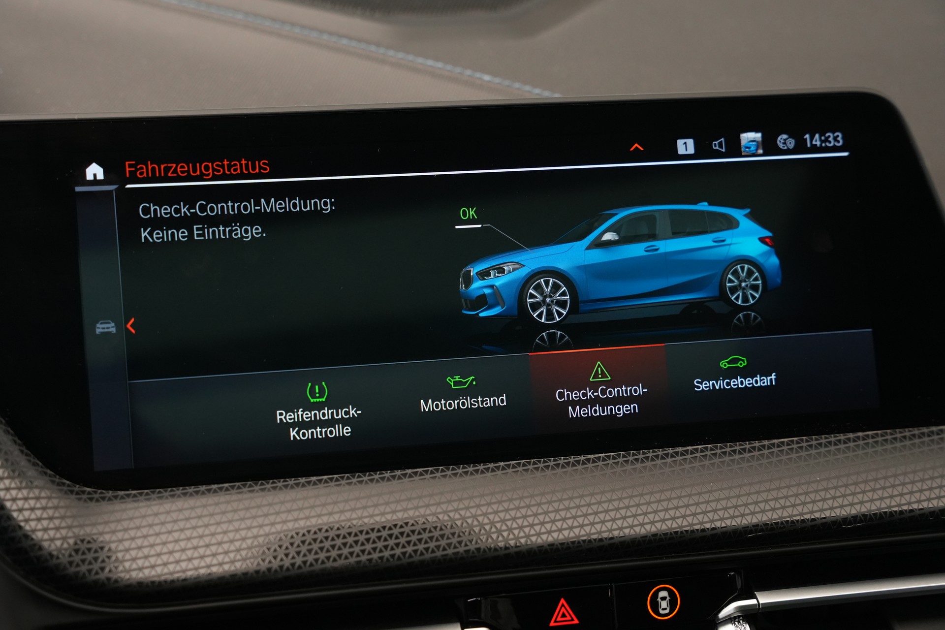 BMW M135i xDrive Steptronic-image-30