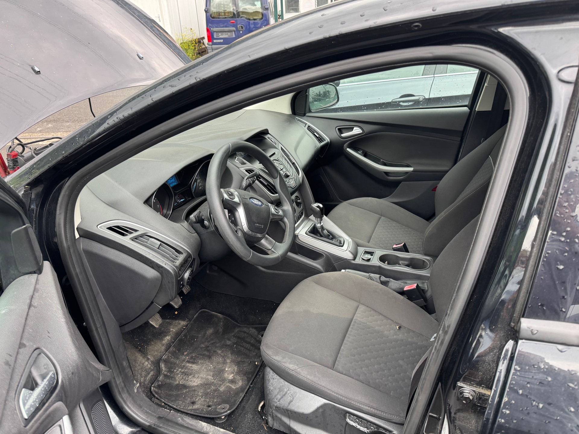 FORD Focus 1.0 SCTi Carving-image-1