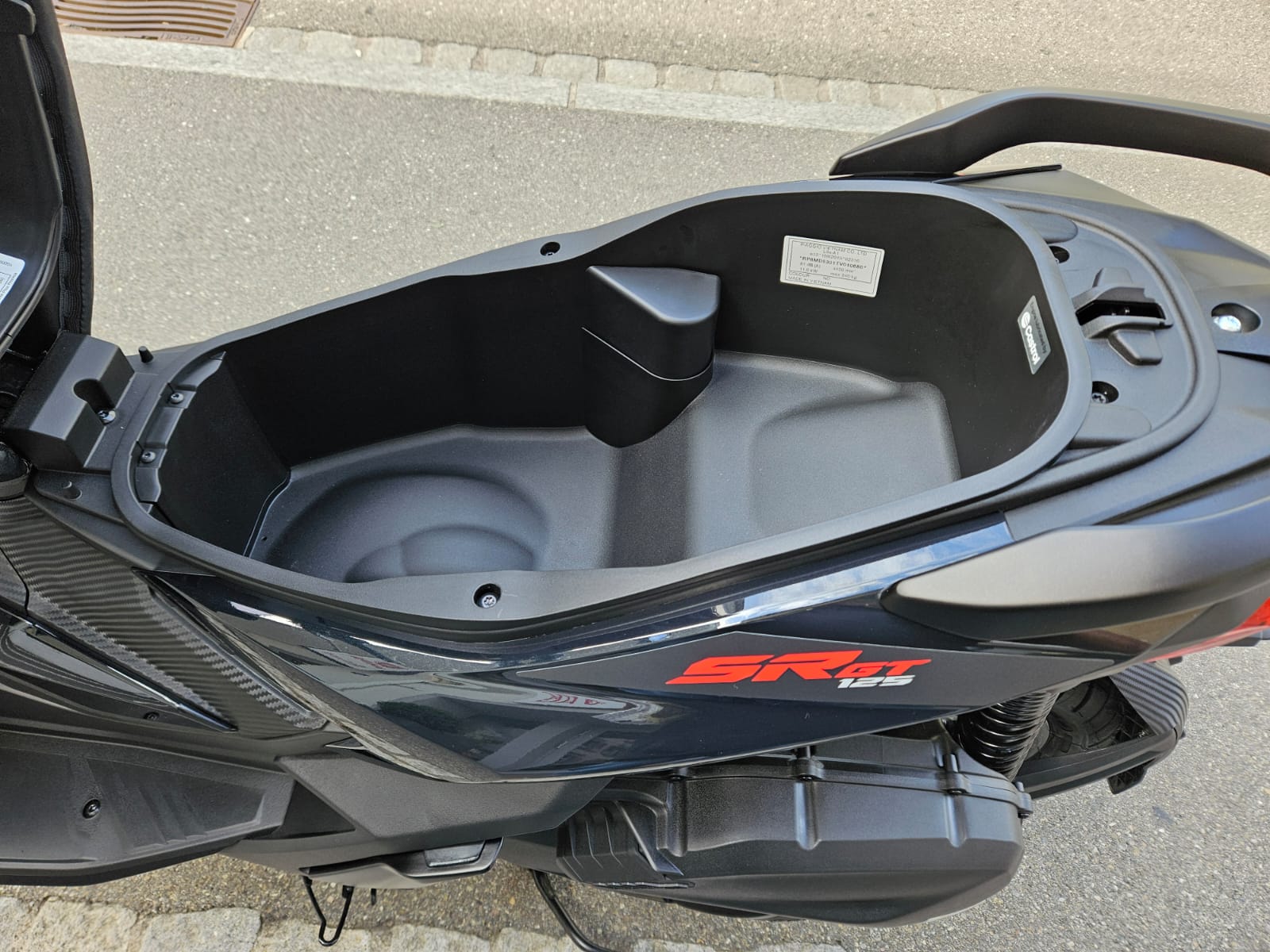 APRILIA SR 125 GT ABS E5+-image-9