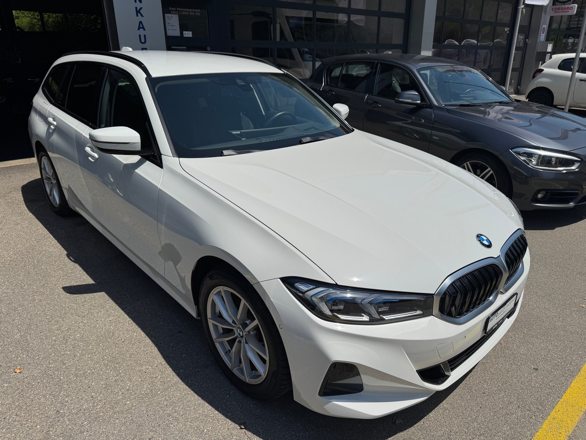 BMW 320d xDrive 48V Touring Steptronic **Facelift**-showroom-element-1