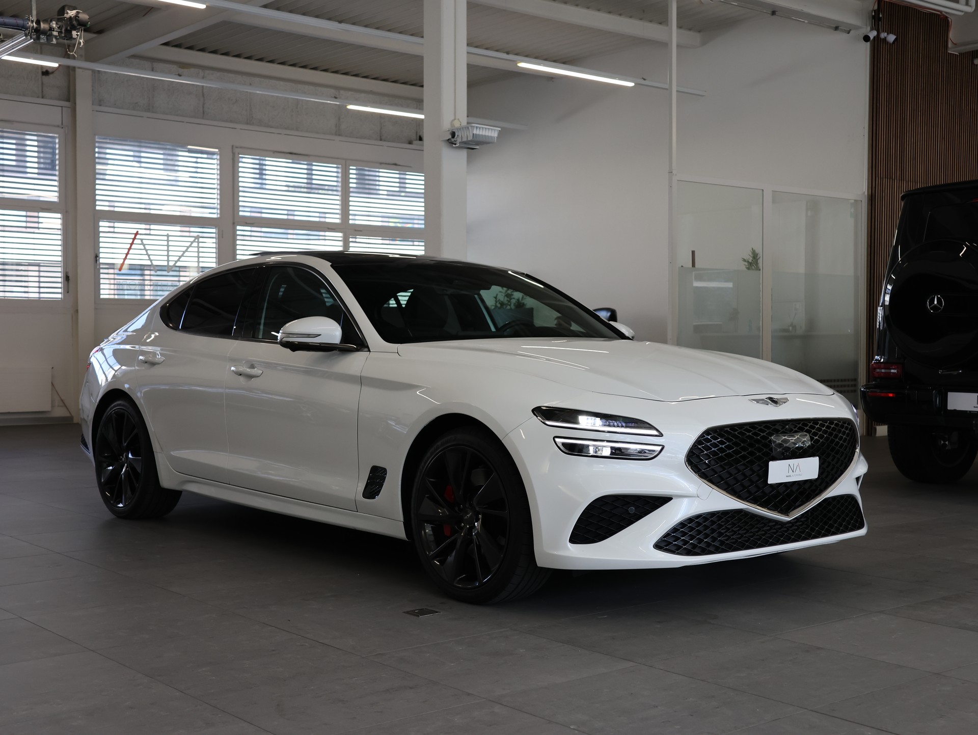 GENESIS G70 2.0 TGDI Sport AT8 AWD *Panorama* *360 Kamera*-showroom-element-1