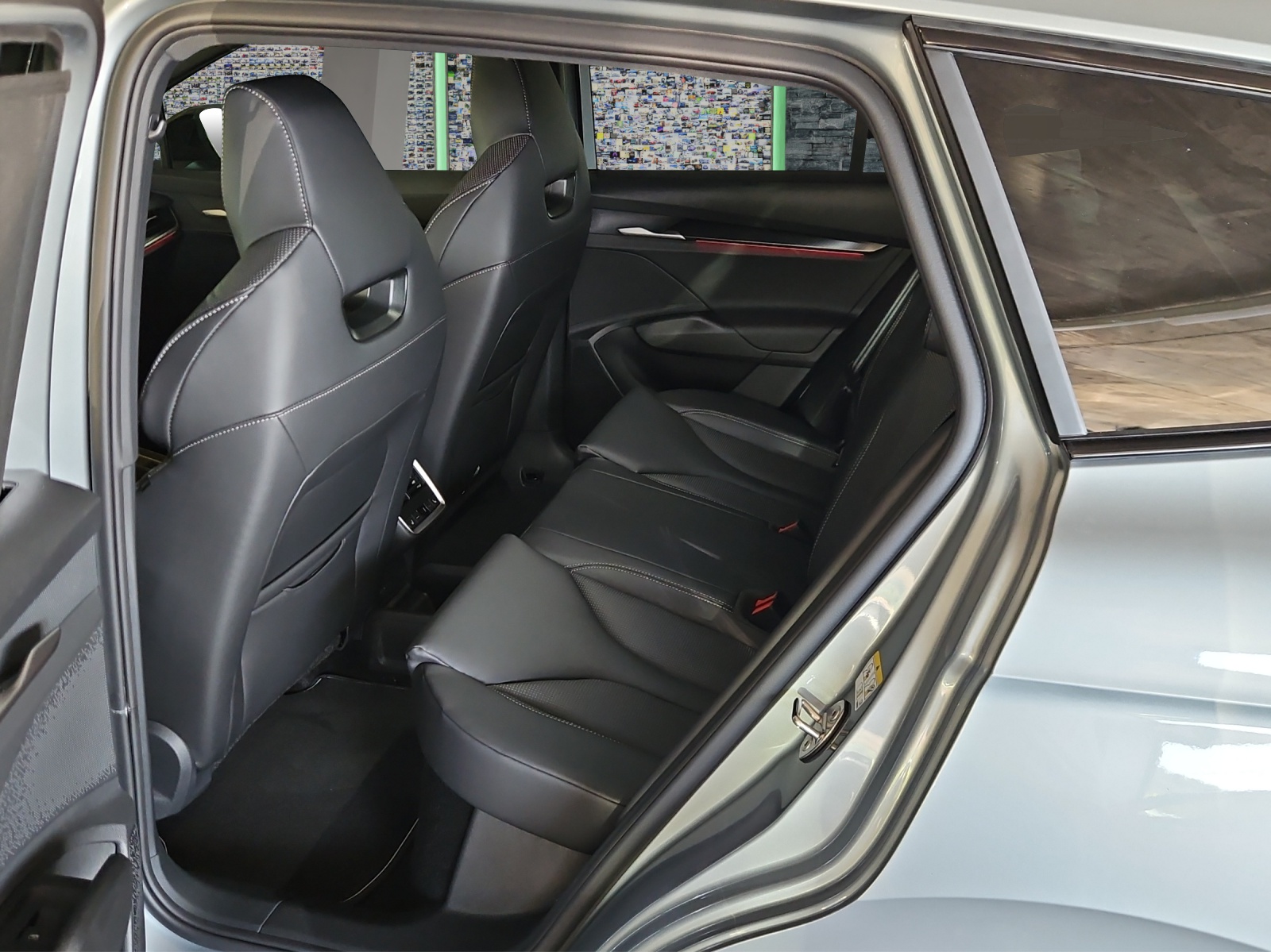 SKODA Enyaq 4x4 RS-image-10