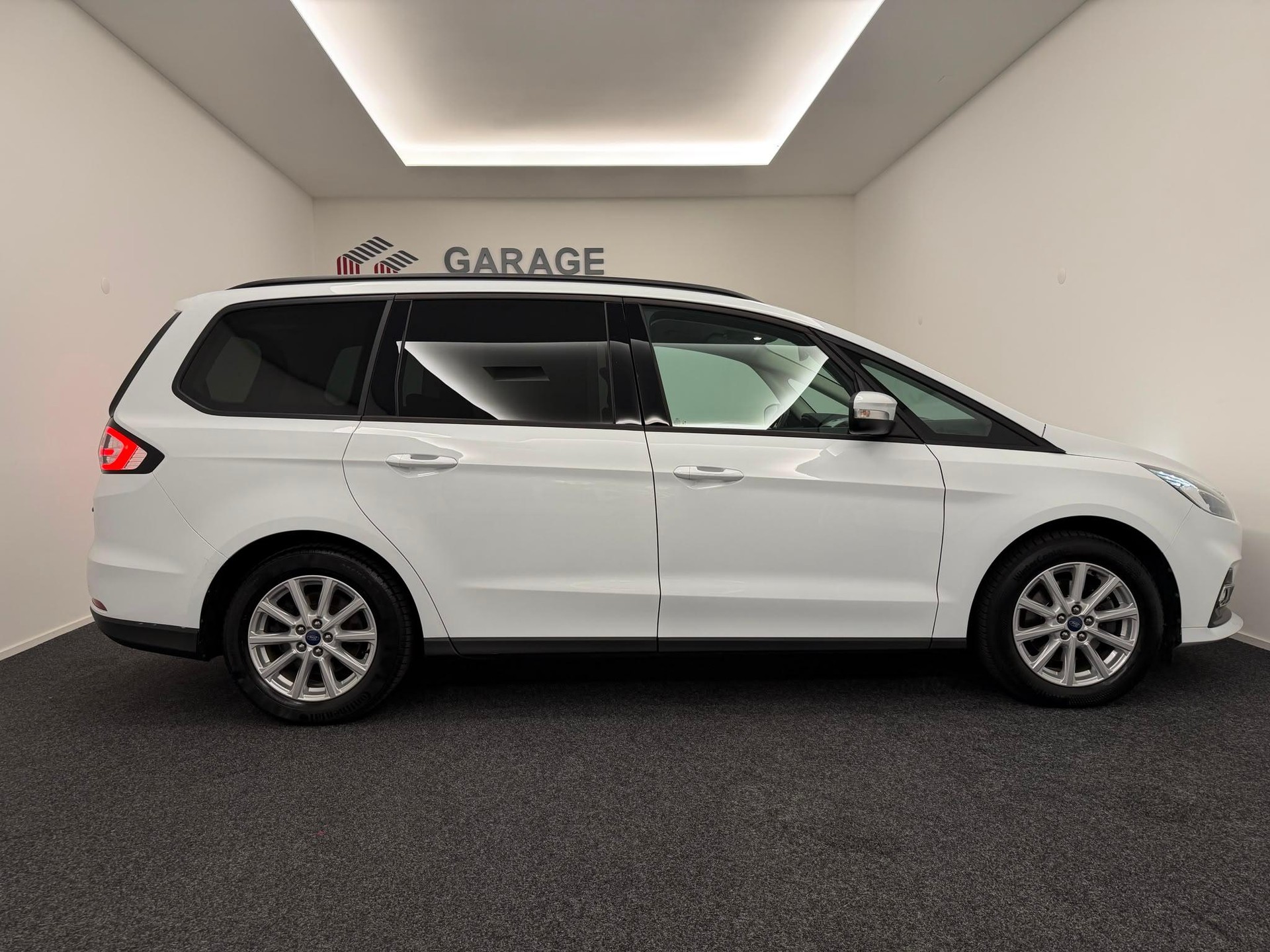 FORD Galaxy 2.5 Hybrid Trend 7P-showroom-element-3