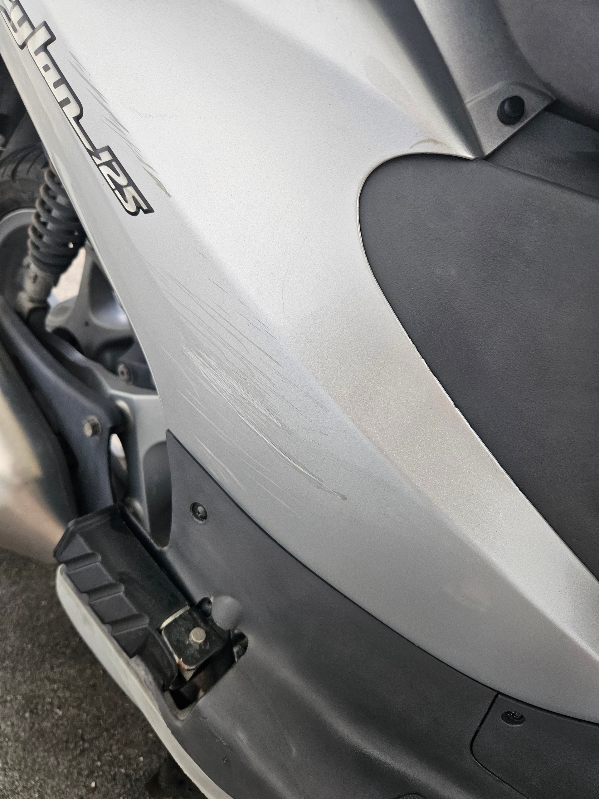 HONDA SES 125 Dylan-image-10