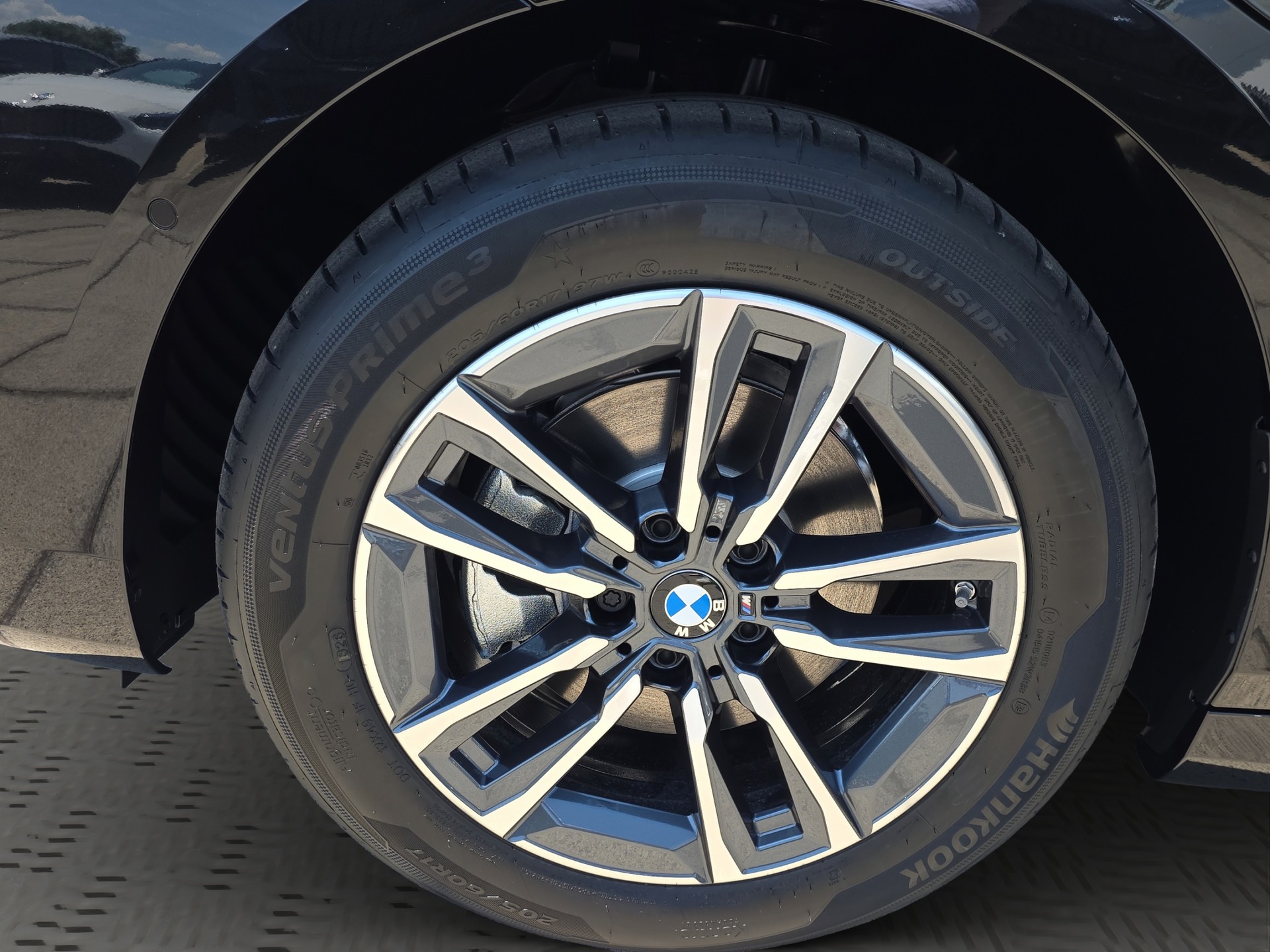 BMW 225e xDrive Active Tourer-image-6