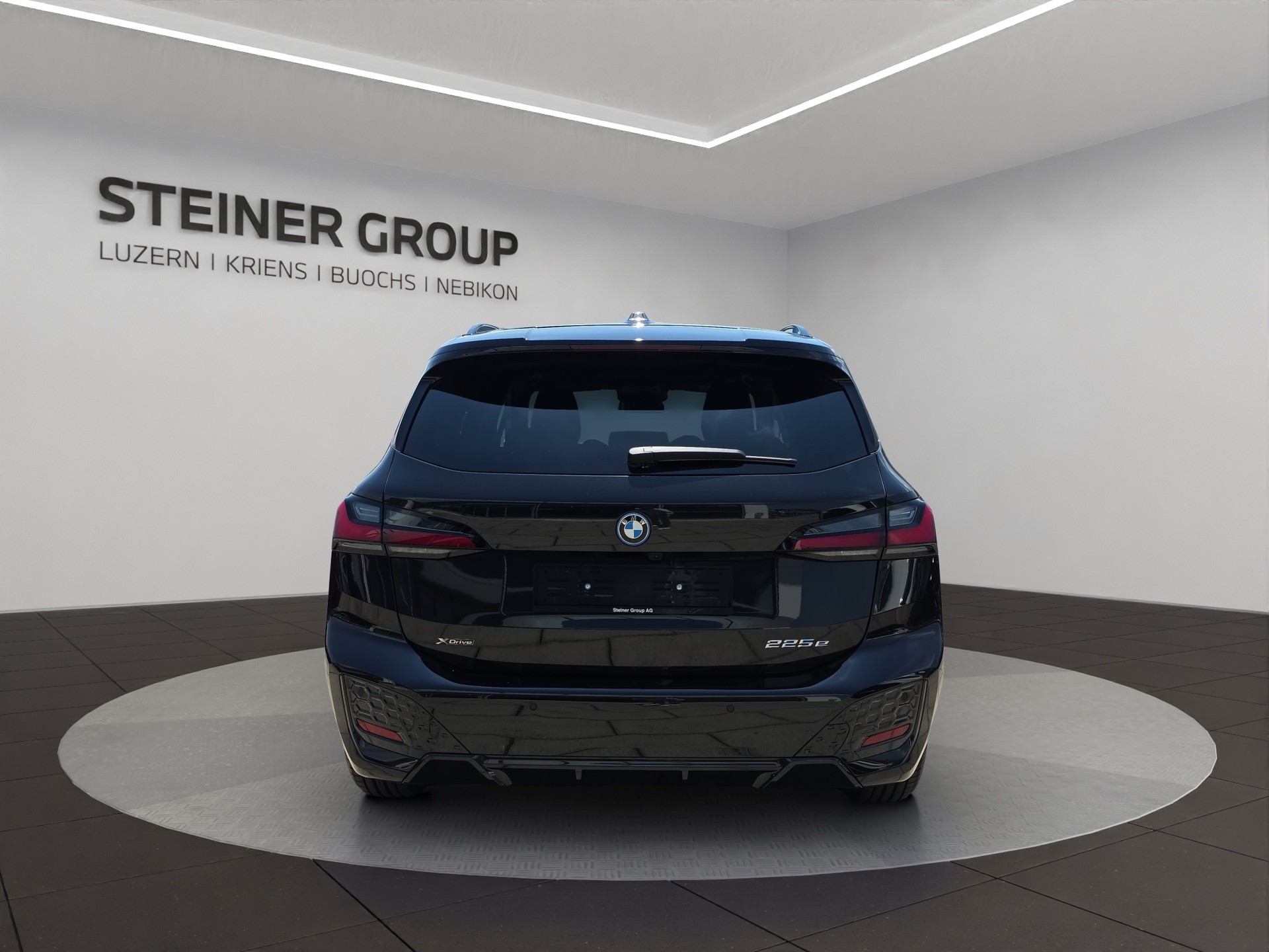 BMW 225e xDrive Active Tourer-image-4