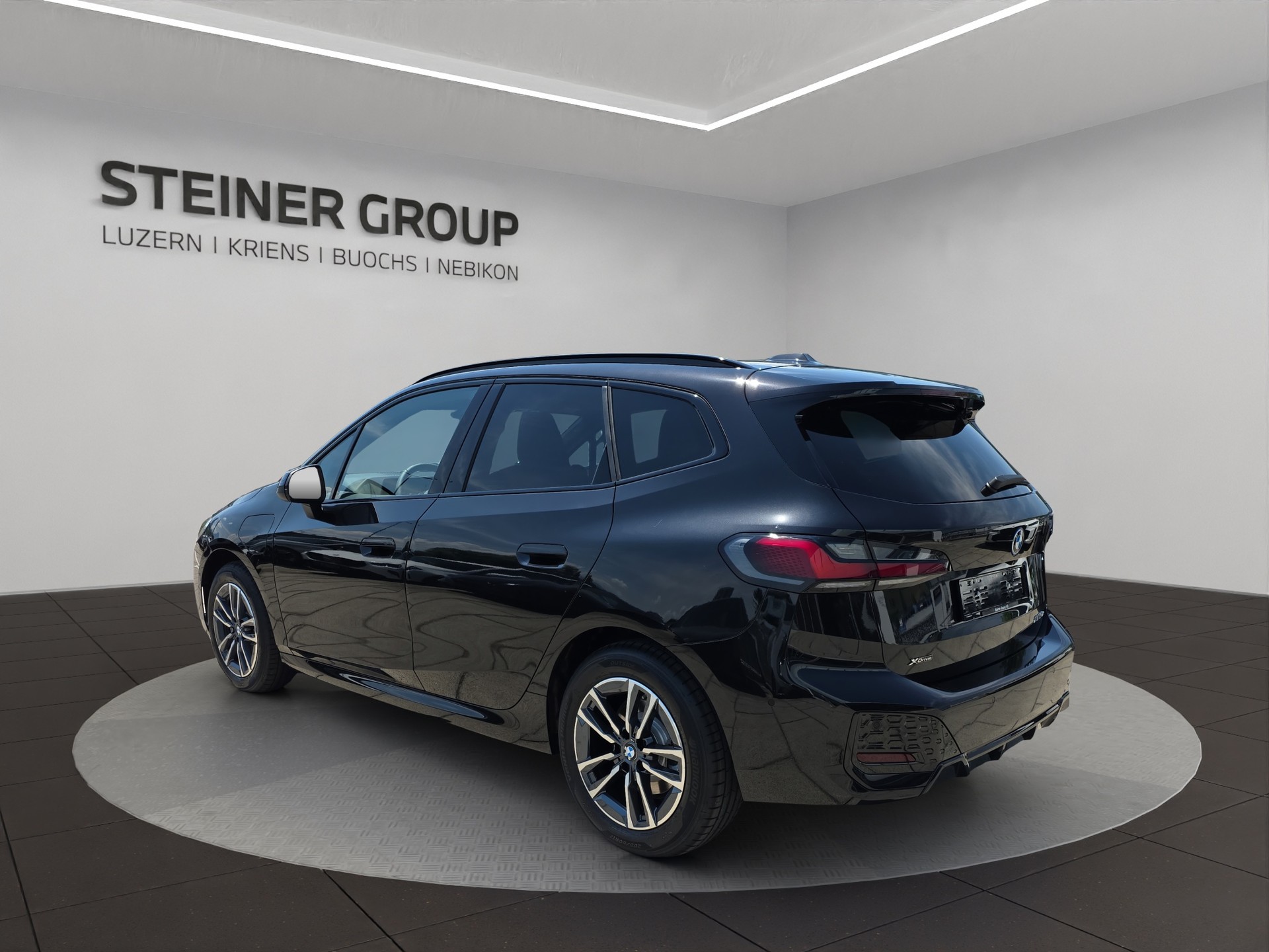 BMW 225e xDrive Active Tourer-image-5