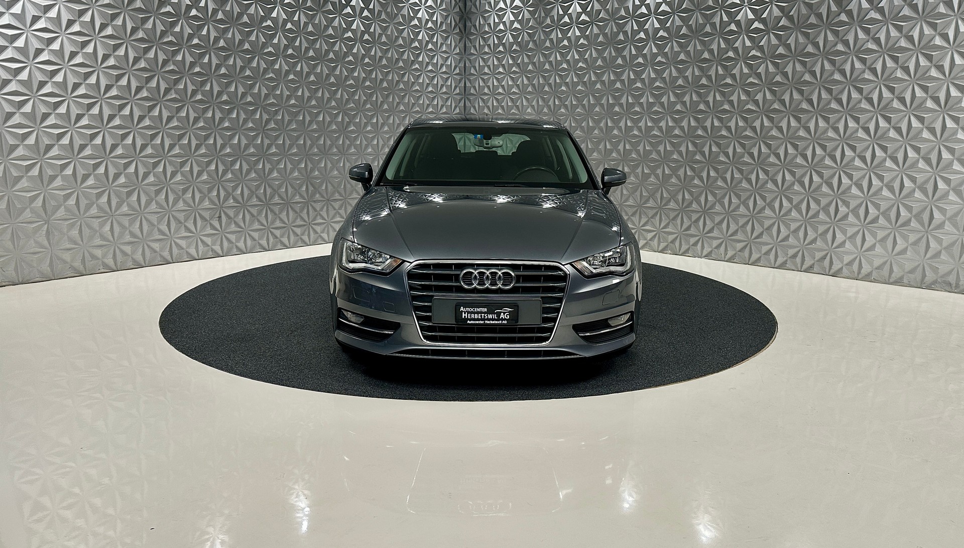 AUDI A3 Sportback 1.4 TFSI Ambition S-tronic-showroom-element-1