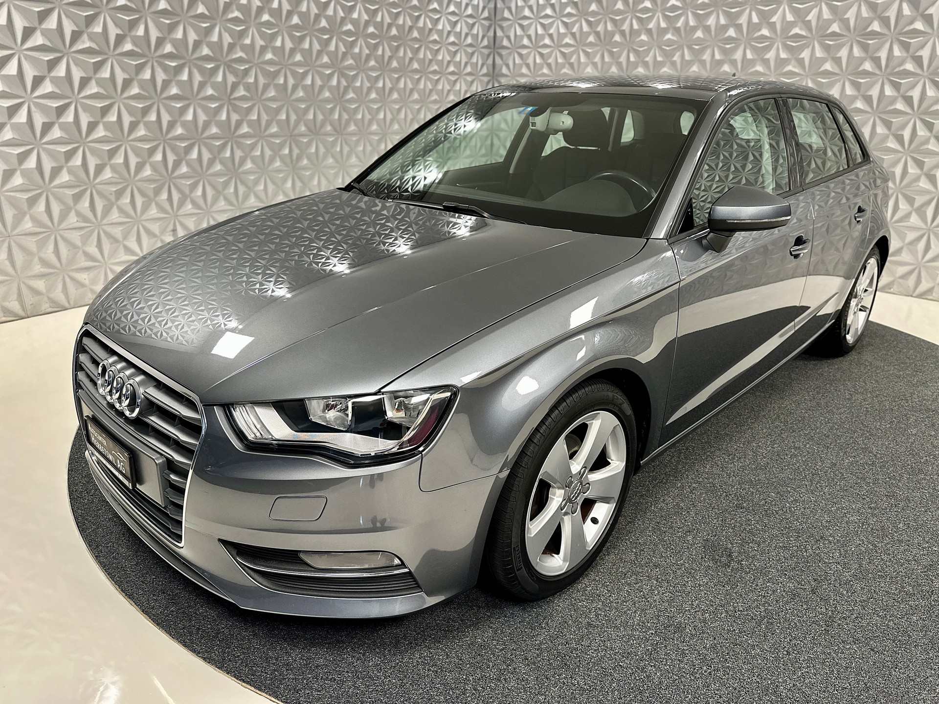 AUDI A3 Sportback 1.4 TFSI Ambition S-tronic-image-8