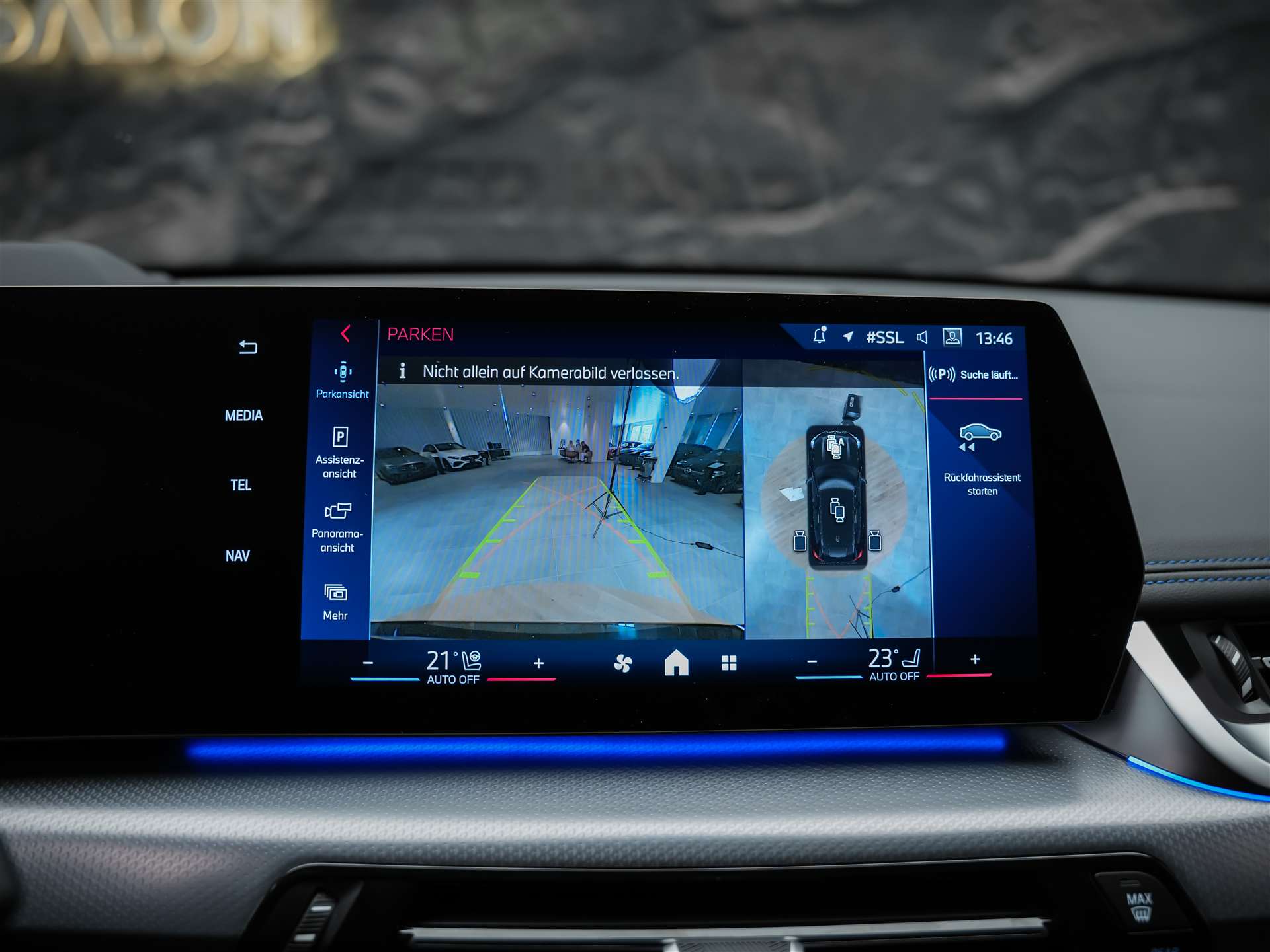 BMW X1 xDrive M35i *Panorama*El. Sitze mit Memory*Head Up Display*-image-43