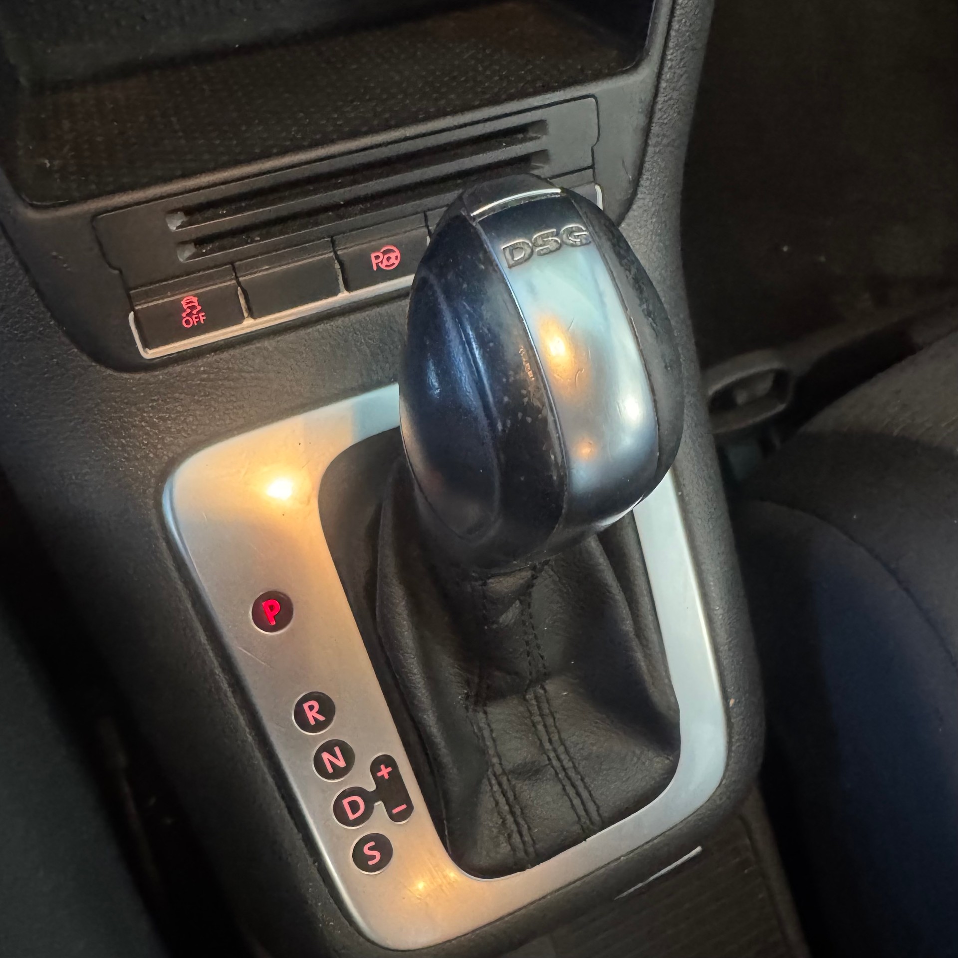 VW Golf Plus 1.2 TSI Team DSG-image-13