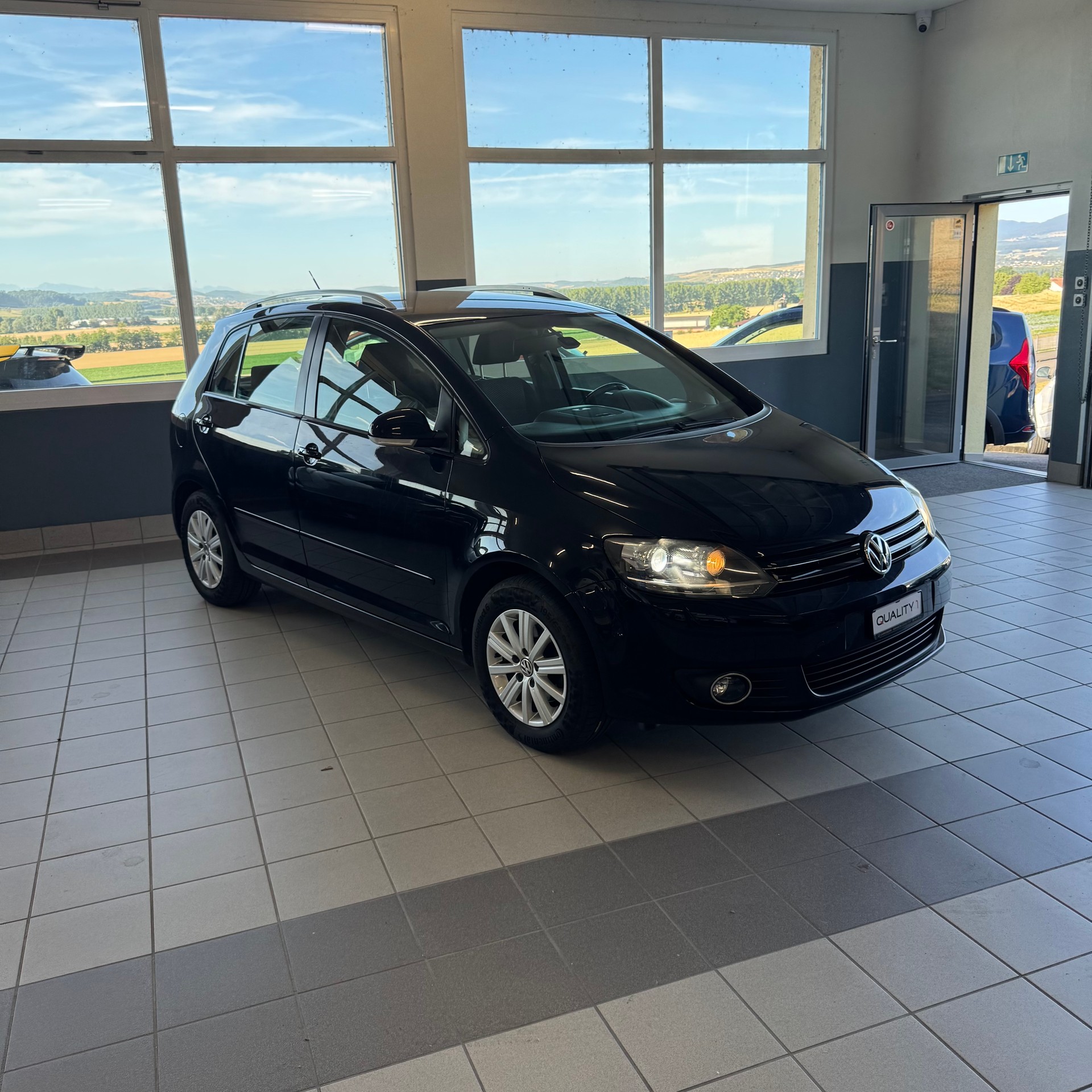 VW Golf Plus 1.2 TSI Team DSG-showroom-element-2