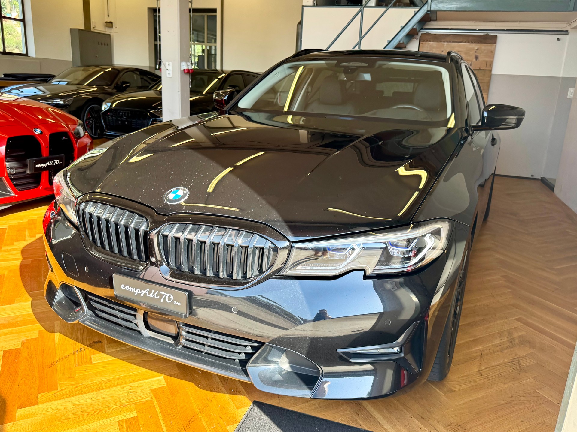 BMW 320d xDrive Touring Sport Line Steptronic-image-11