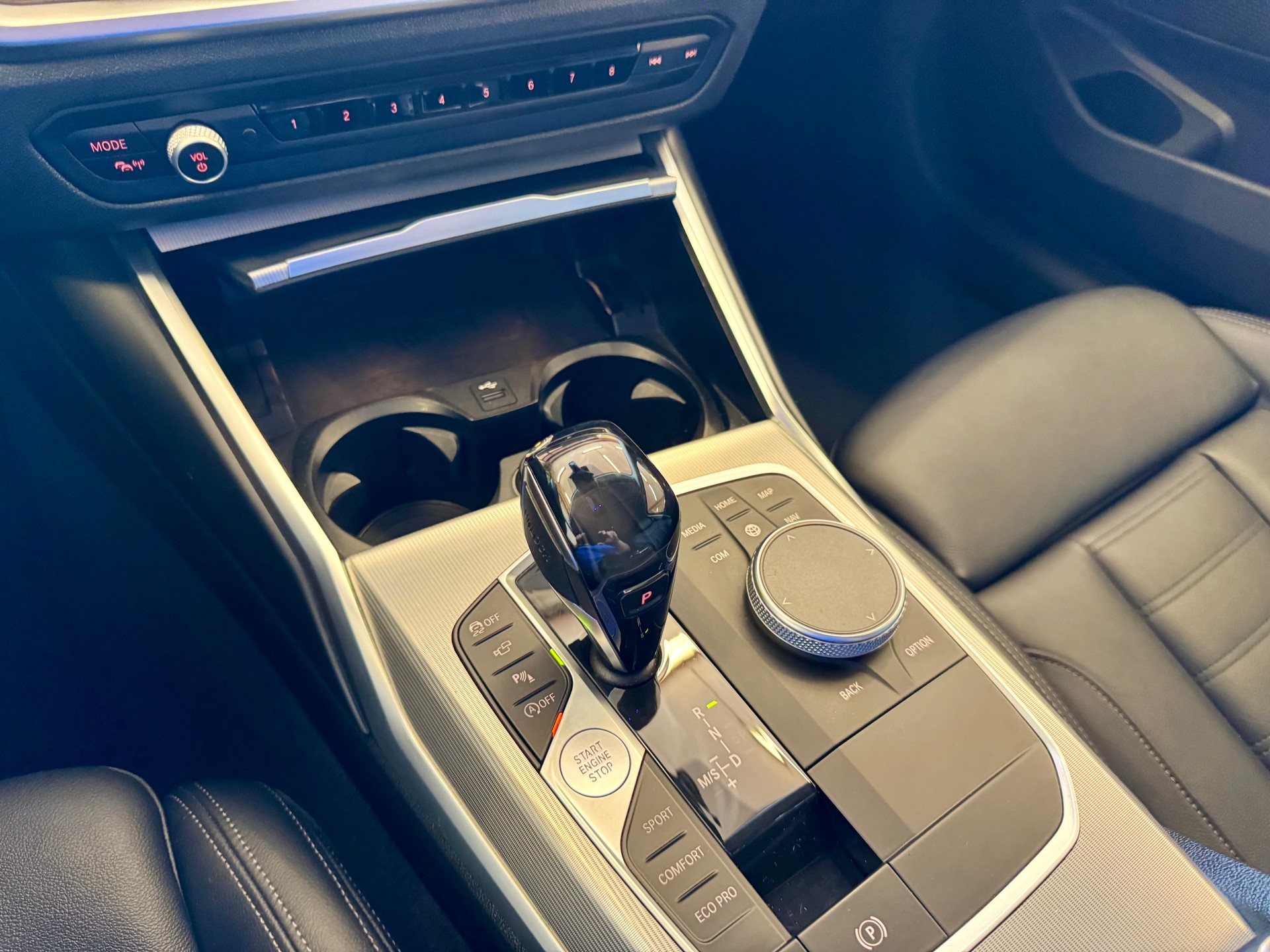 BMW 320d xDrive Touring Sport Line Steptronic-image-27