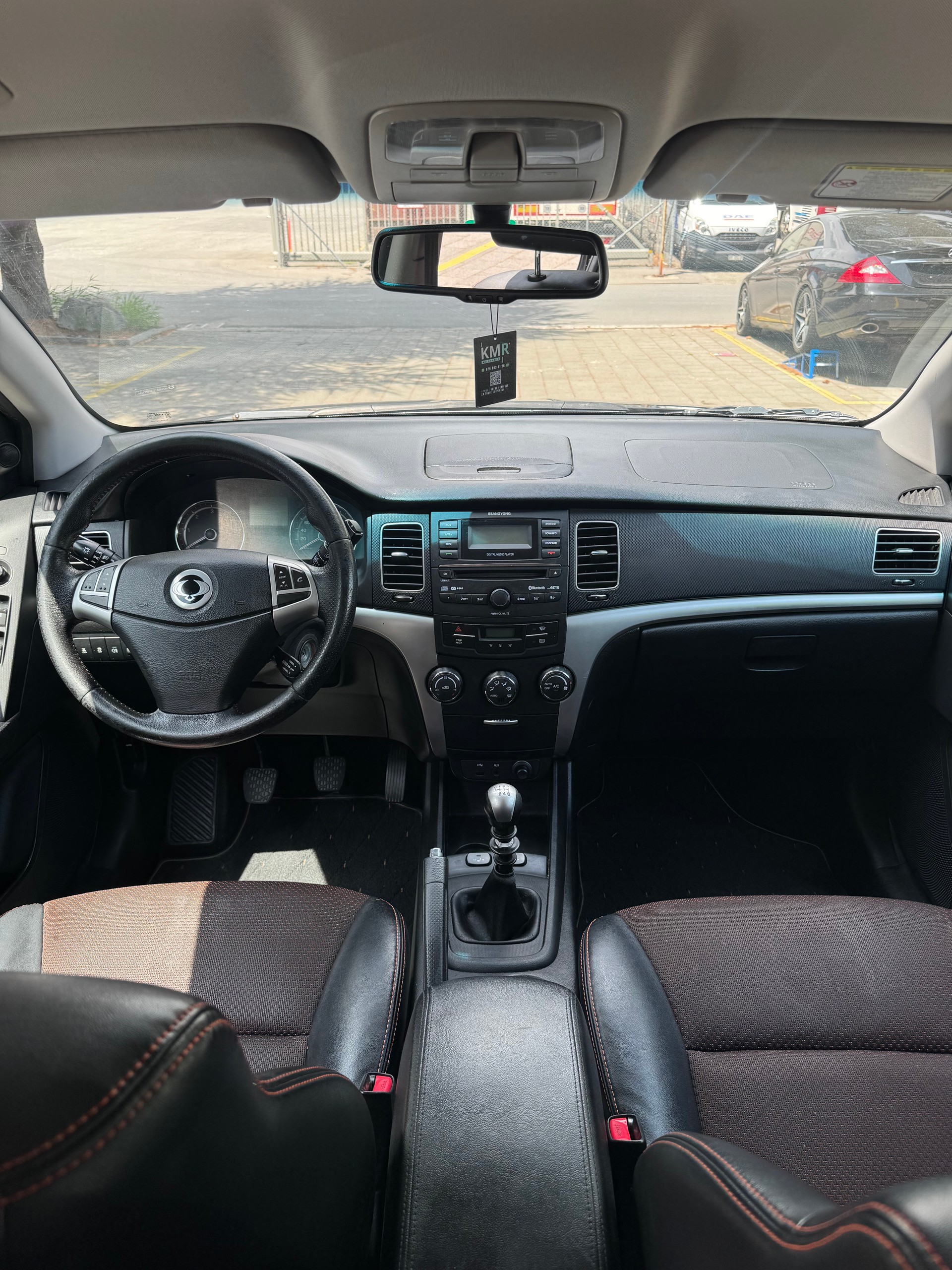 KGM-SsangYong Korando 2.0 e-XDI Quartz 4WD-image-5