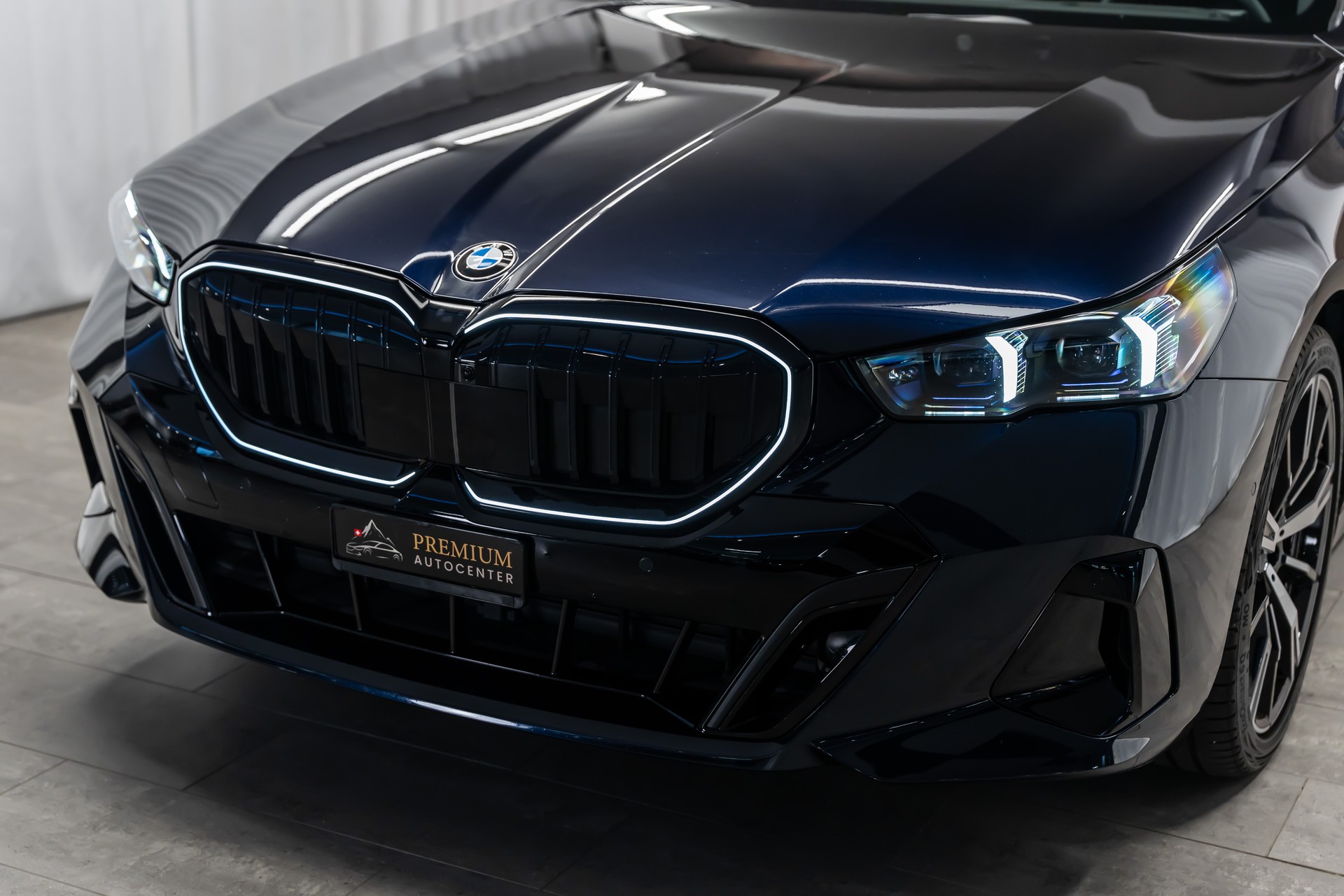 BMW 540d xDrive 48V Touring M Sport Pro Steptronic *Facelift*Panorama*Head-Up*Iconic*-image-5