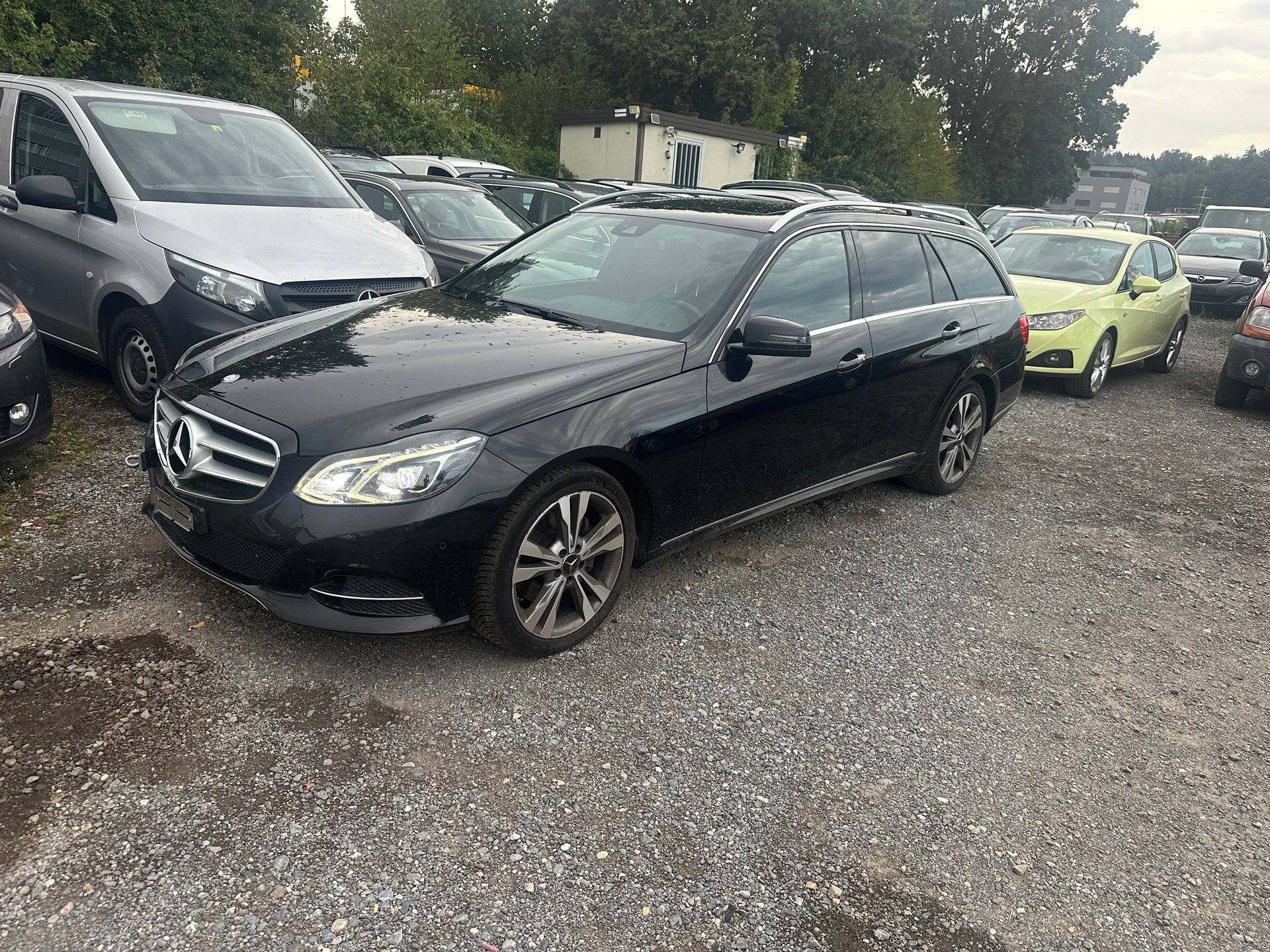 MERCEDES-BENZ E 250 BlueTEC 4Matic 7G-Tronic