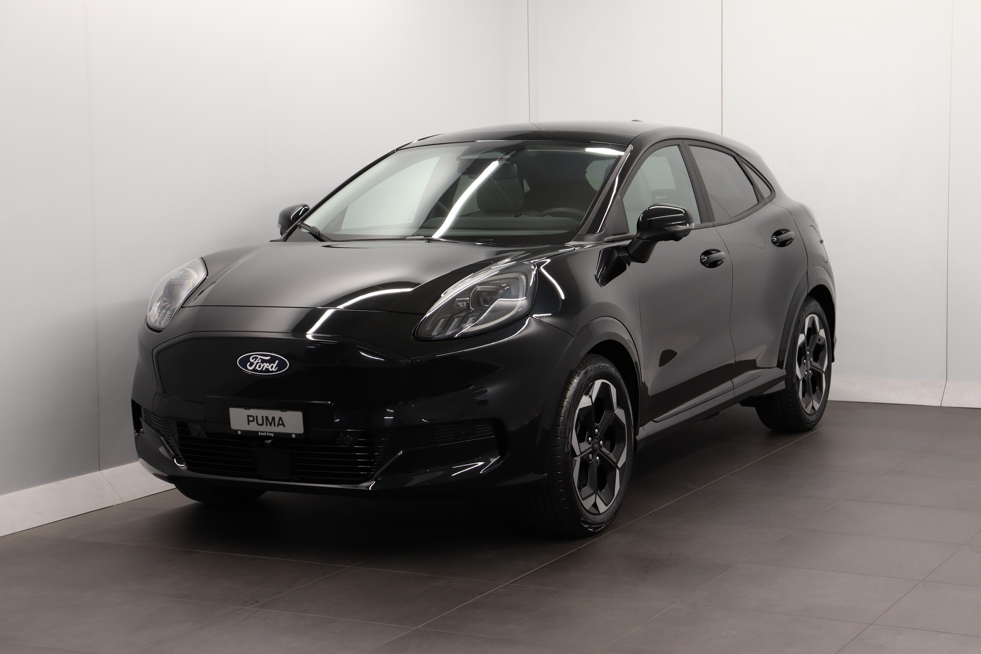 FORD Puma Gen-E Premium-showroom-element-1
