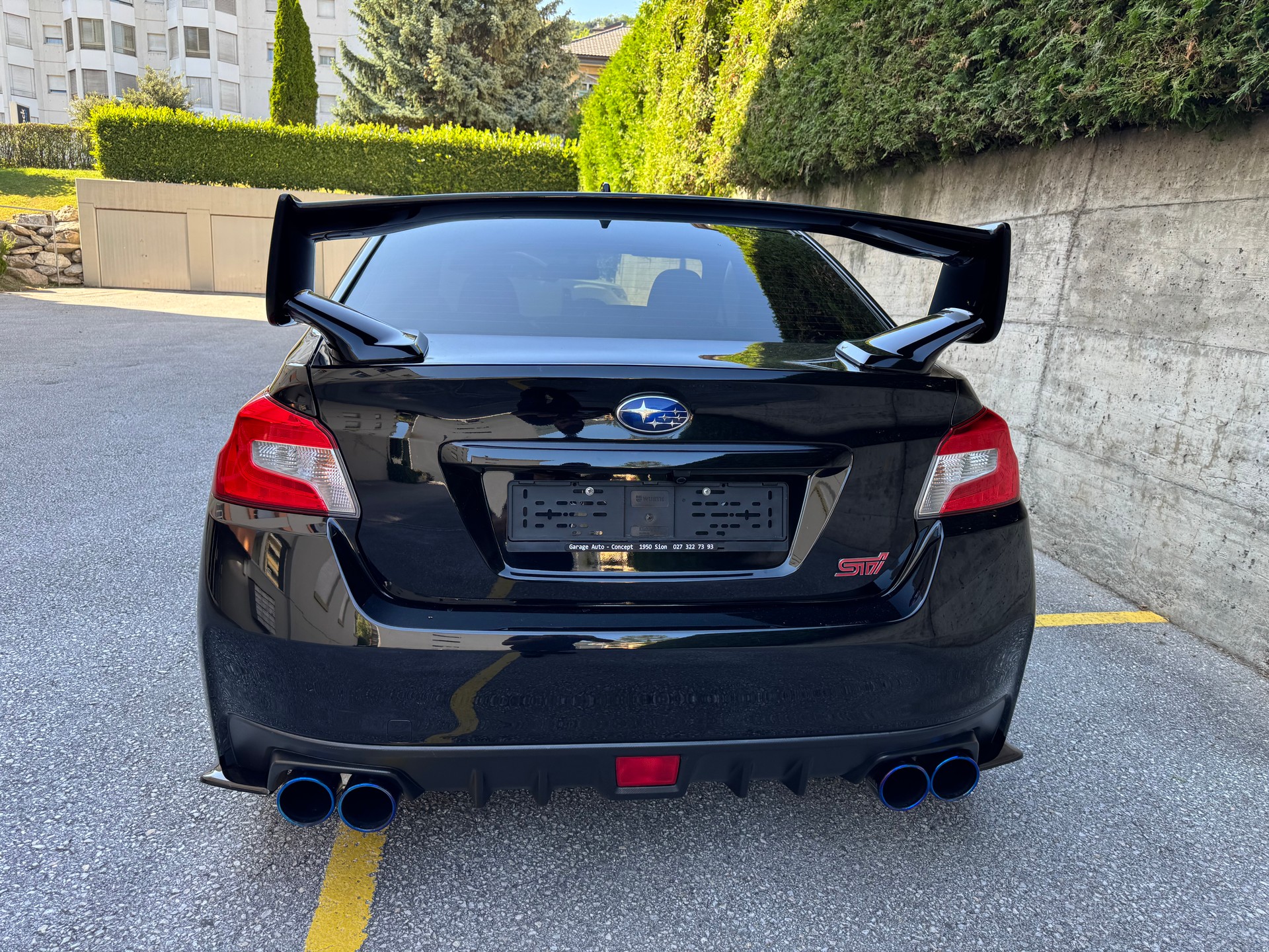SUBARU WRX 2.5 Turbo 4WD STI Sport S-showroom-element-3