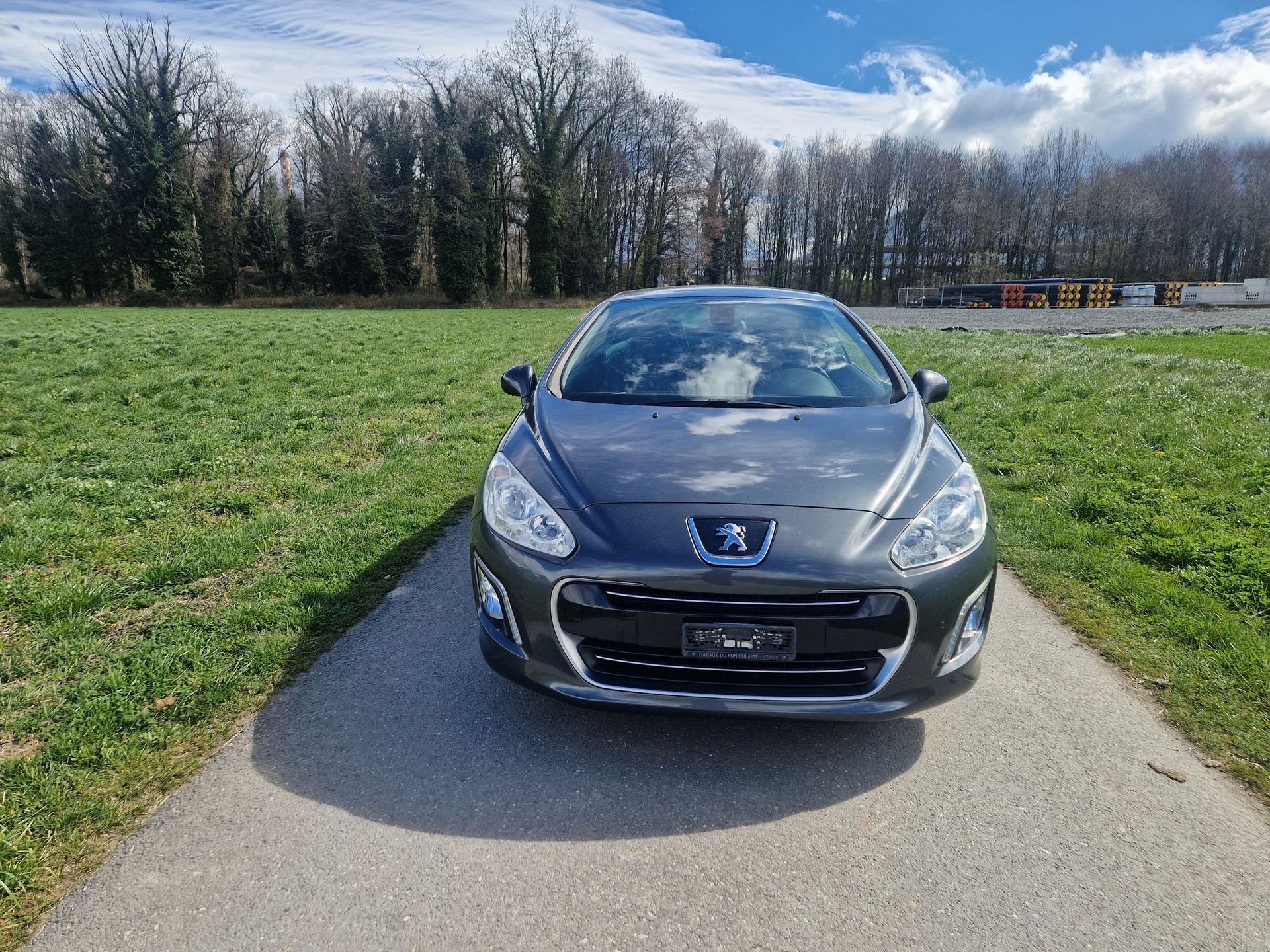 PEUGEOT 308 CC 2.0 HDI Allure-image-1