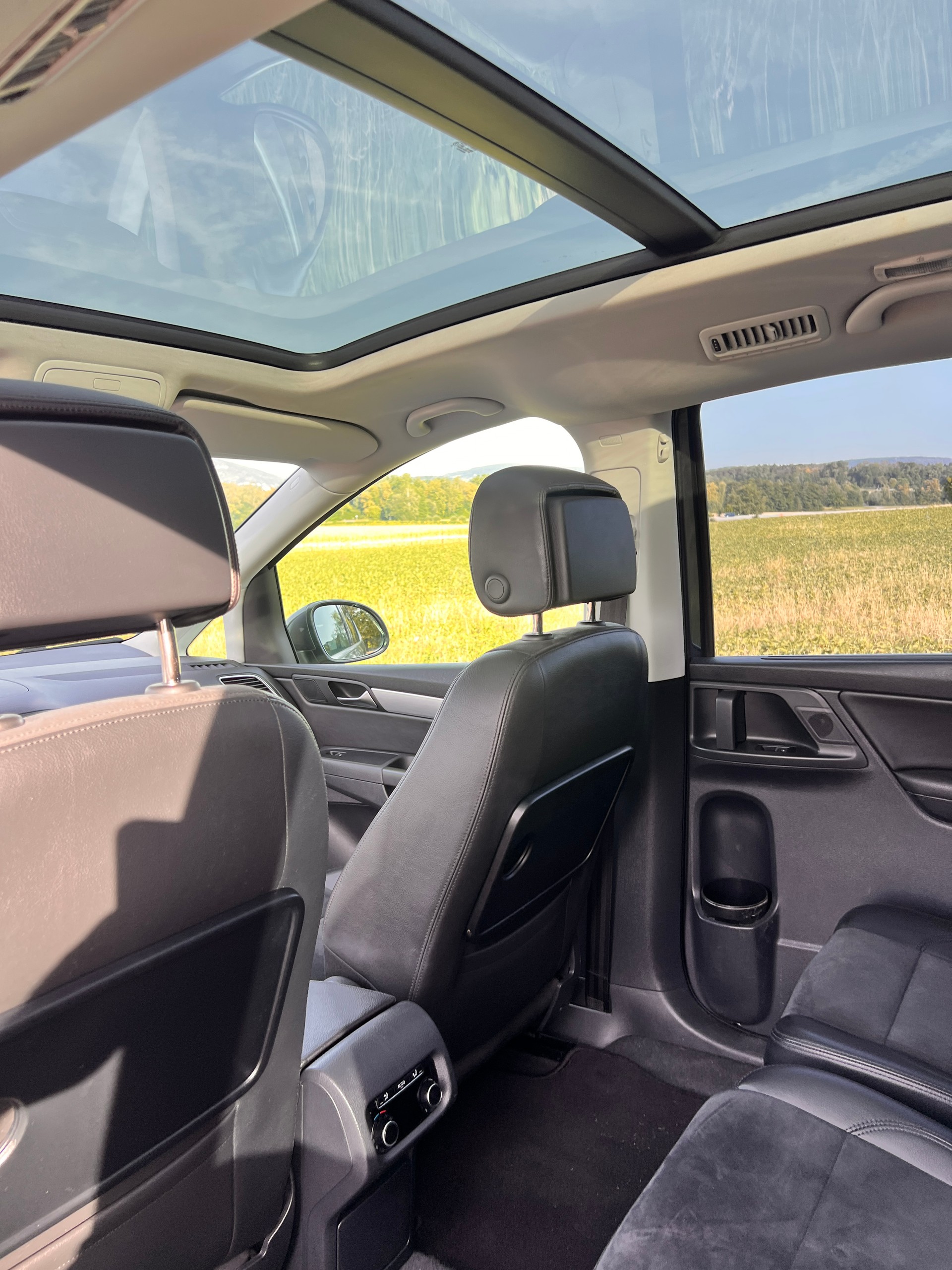 VW 2.0 TDI BlueMTA Highl. DSG-image-5