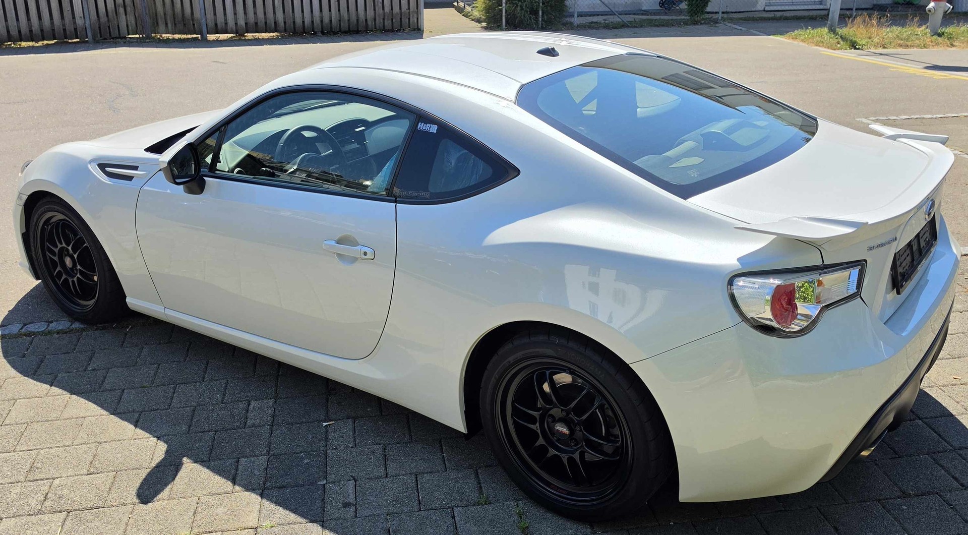 SUBARU BRZ 2.0R-image-3